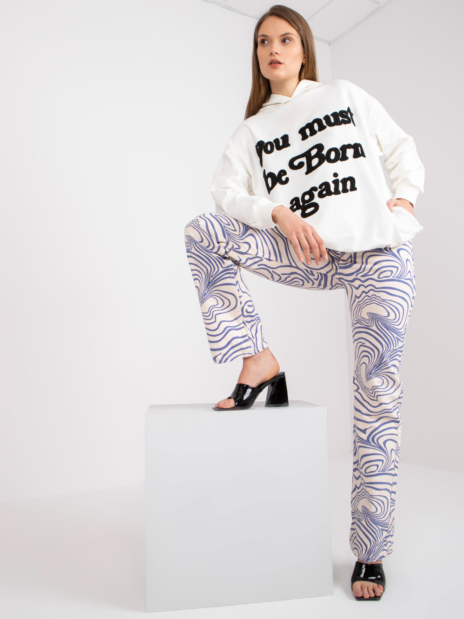 Sweatshirt-FA-BL-7716.39-ecru