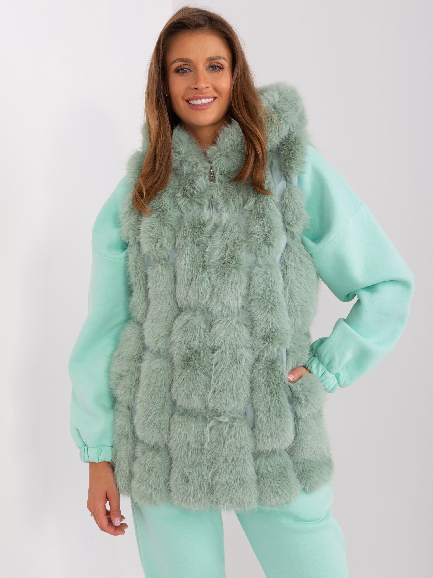 Vest-AT-KZ-2379.96P-Pistachio