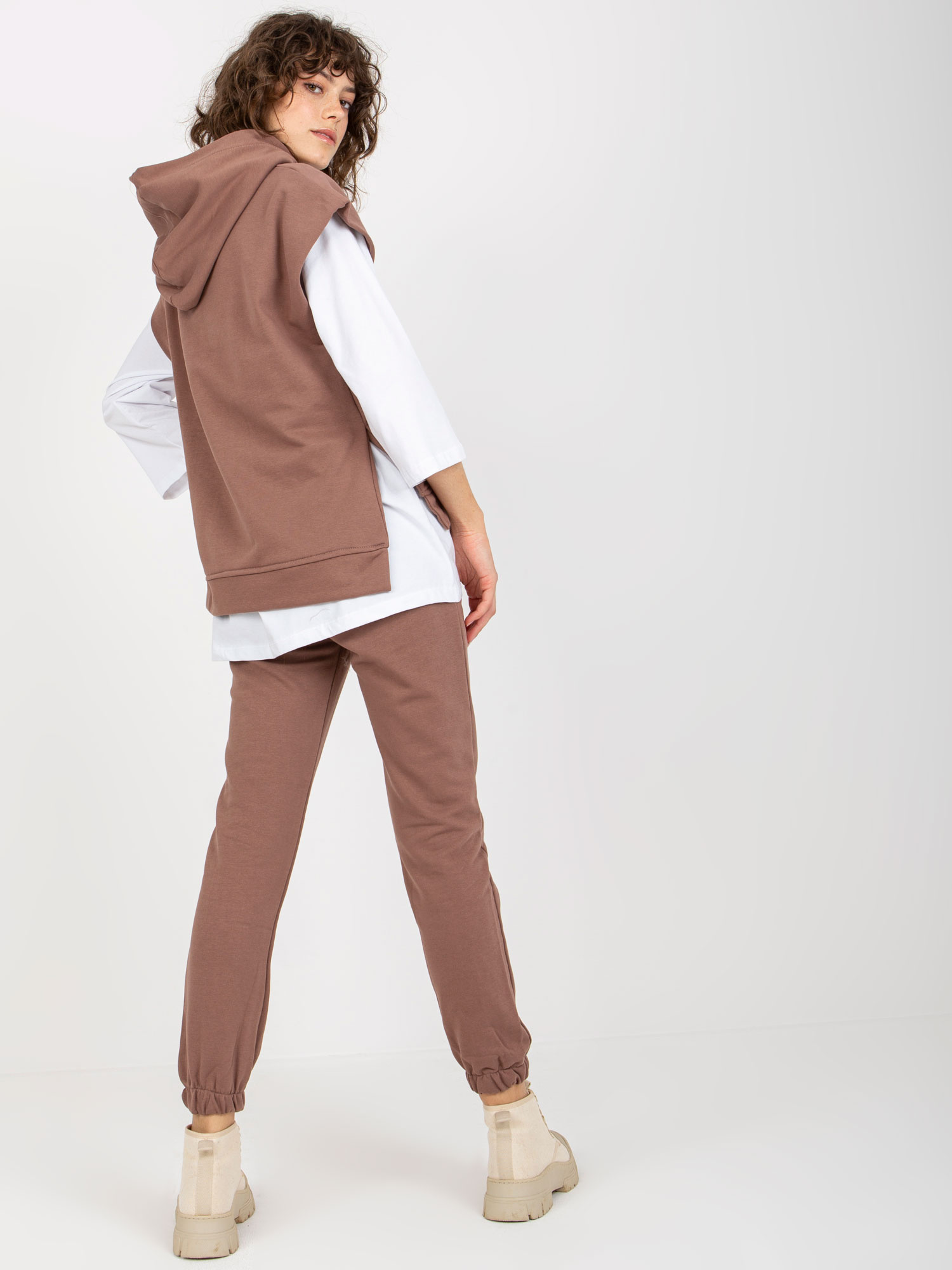 Set-EM-KMPL-764.64-brown