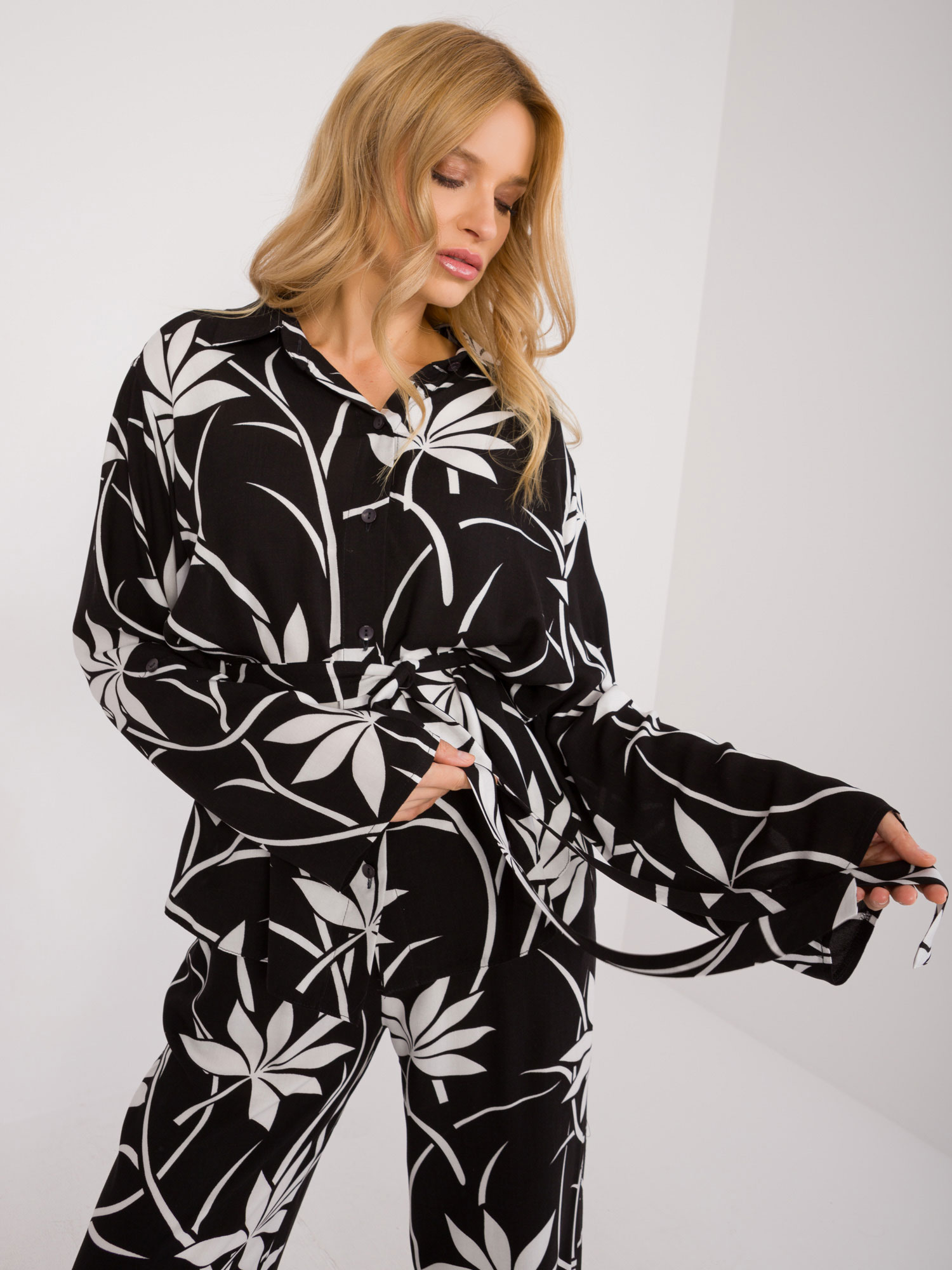 Set-LK-KMPL-509644.13X-black-white