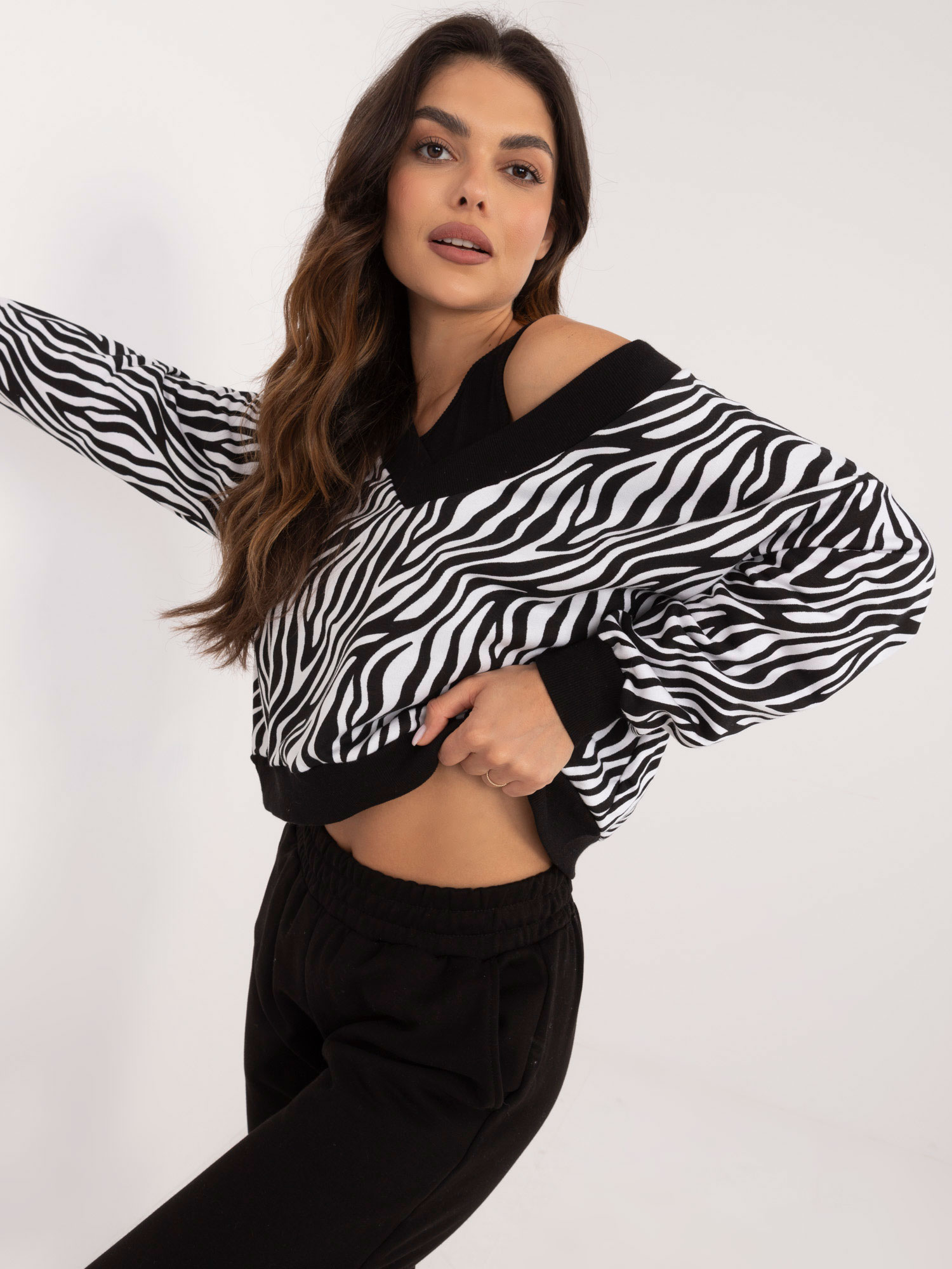 Set-EM-KMPL-974.14P-black-white