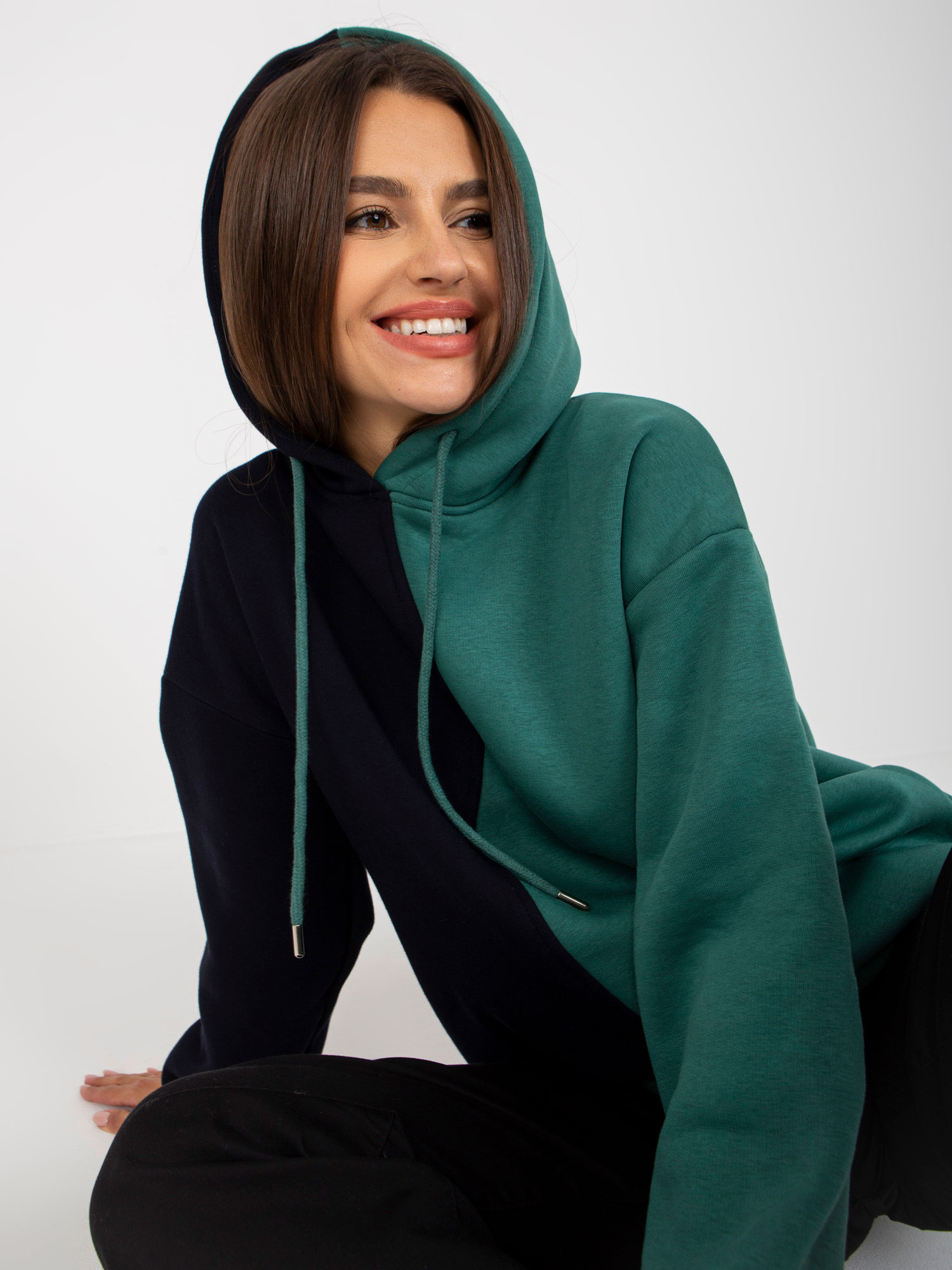 Sweatshirt-RV-BL-8233.32X-black-green