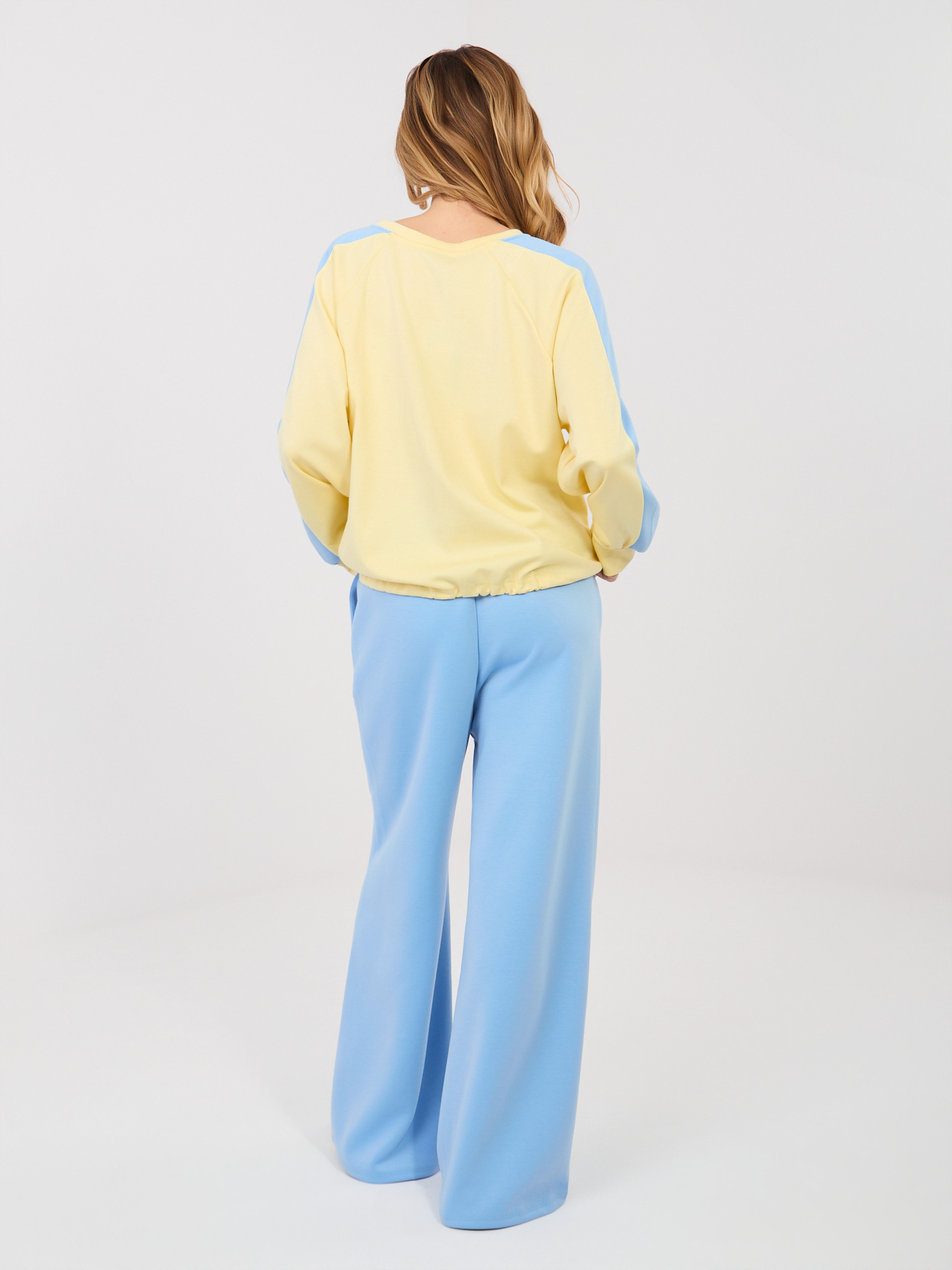 Modro-žlutý komplet se stahovačem