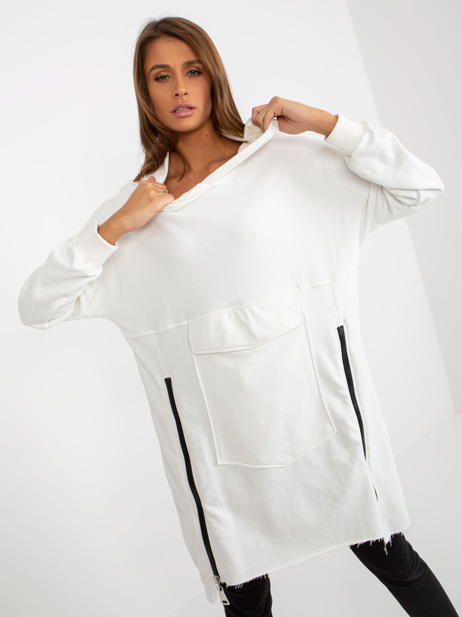Sweatshirt-FA-BL-8114.42P-ecru