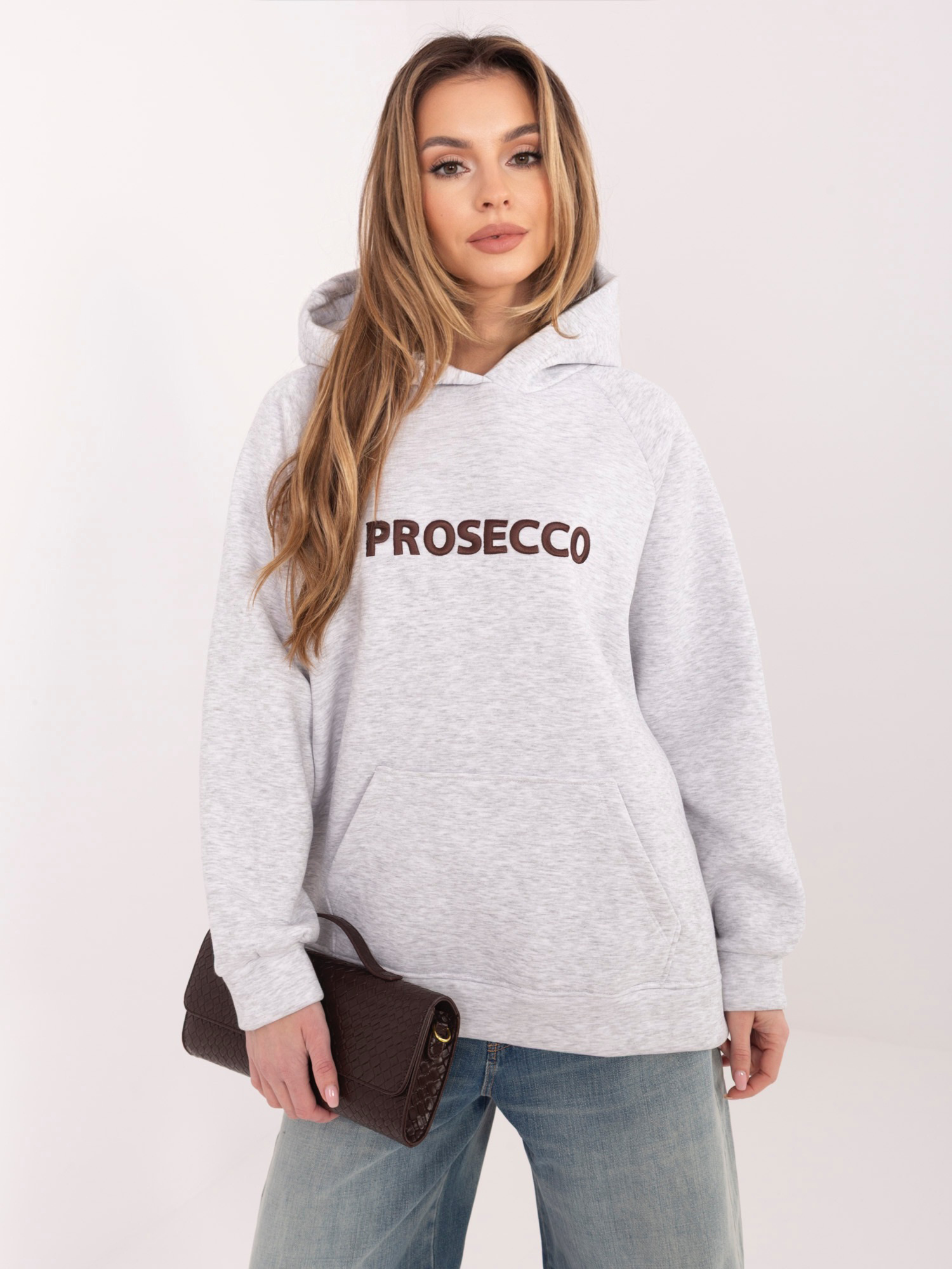 Šedá mikina s kapucí