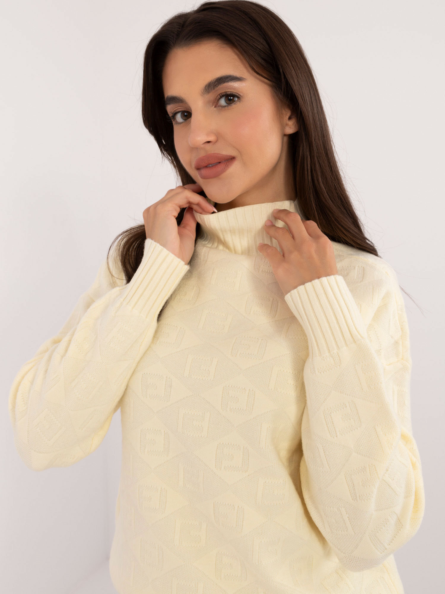 Sweater-AT-SW-2339.54-light yellow