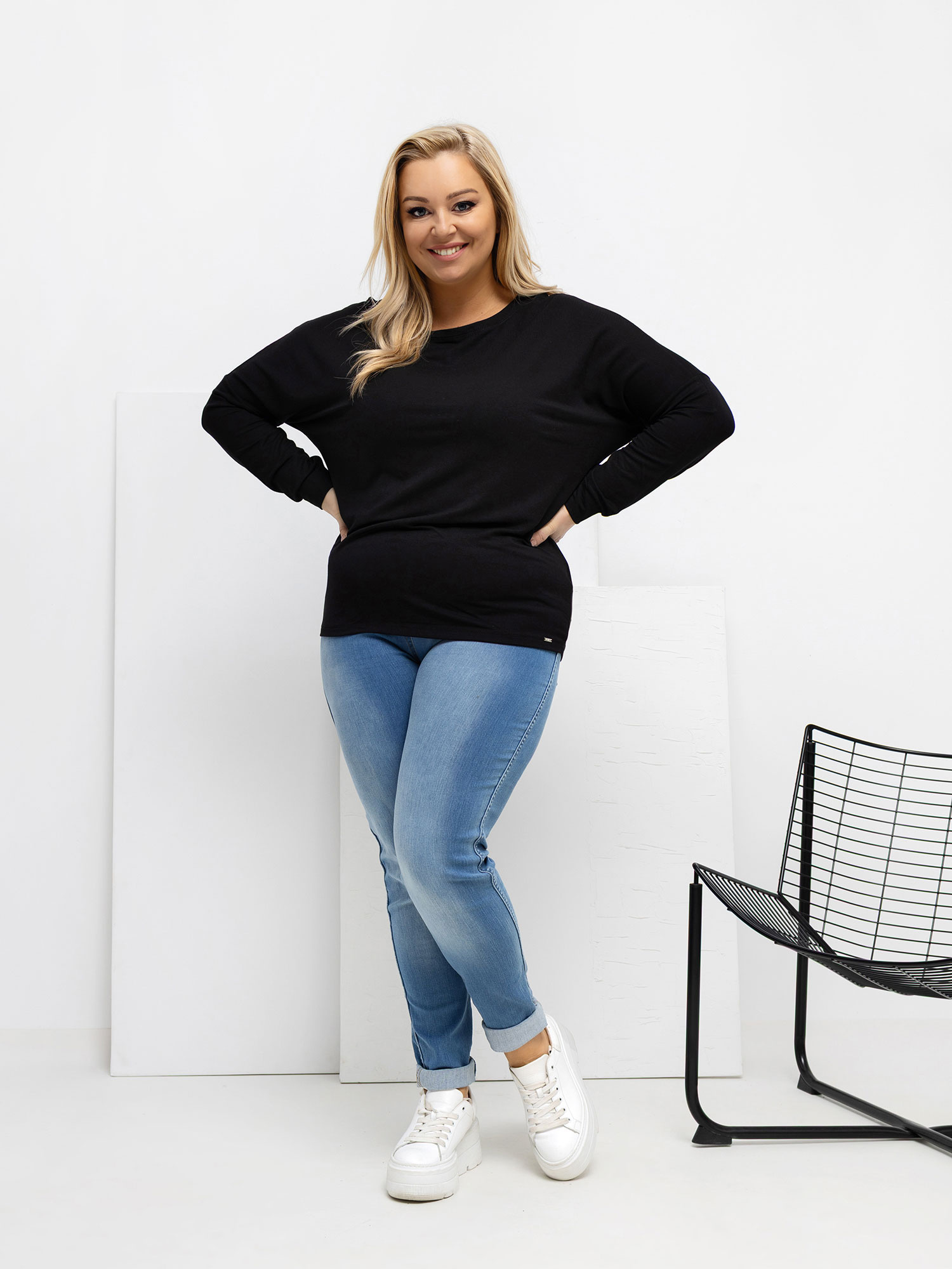 Černá plus size halenka