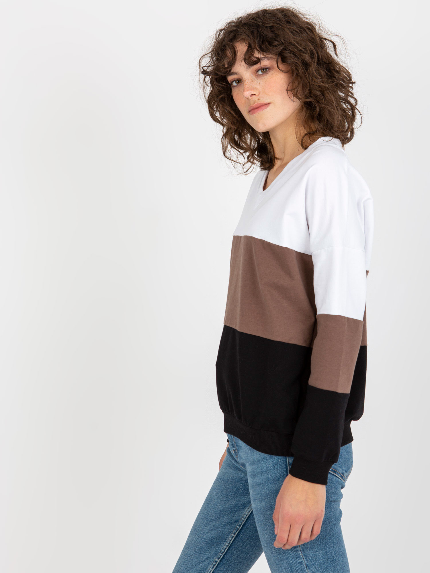 Sweatshirt-RV-BL-8328.72-white-black