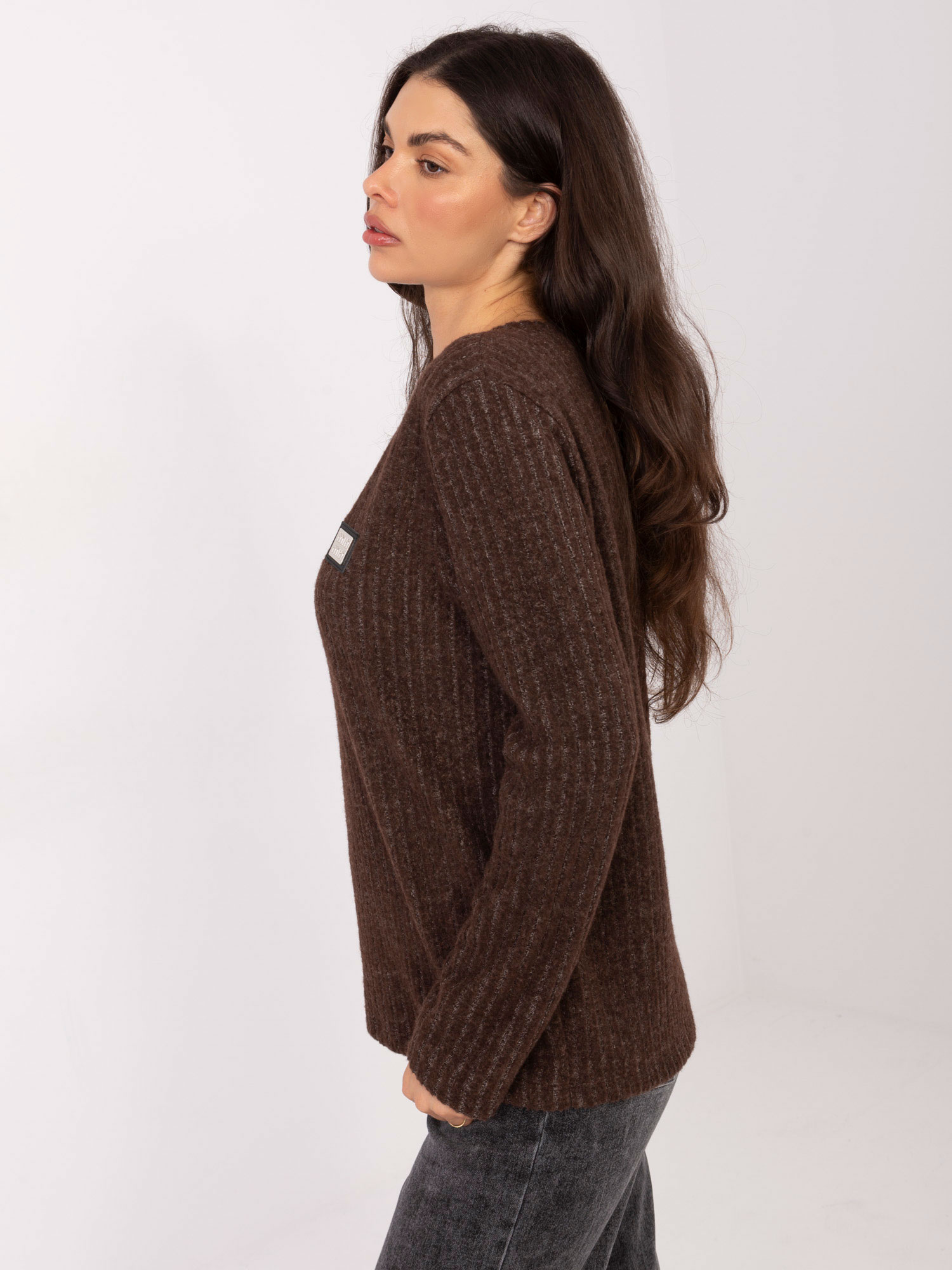 Hnědý pletený svetr