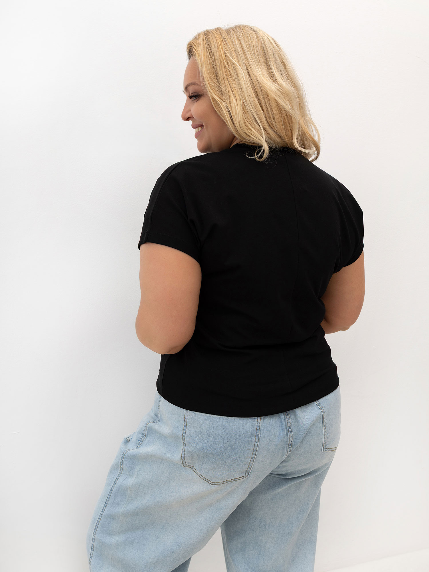 Černé dámské triko plus size