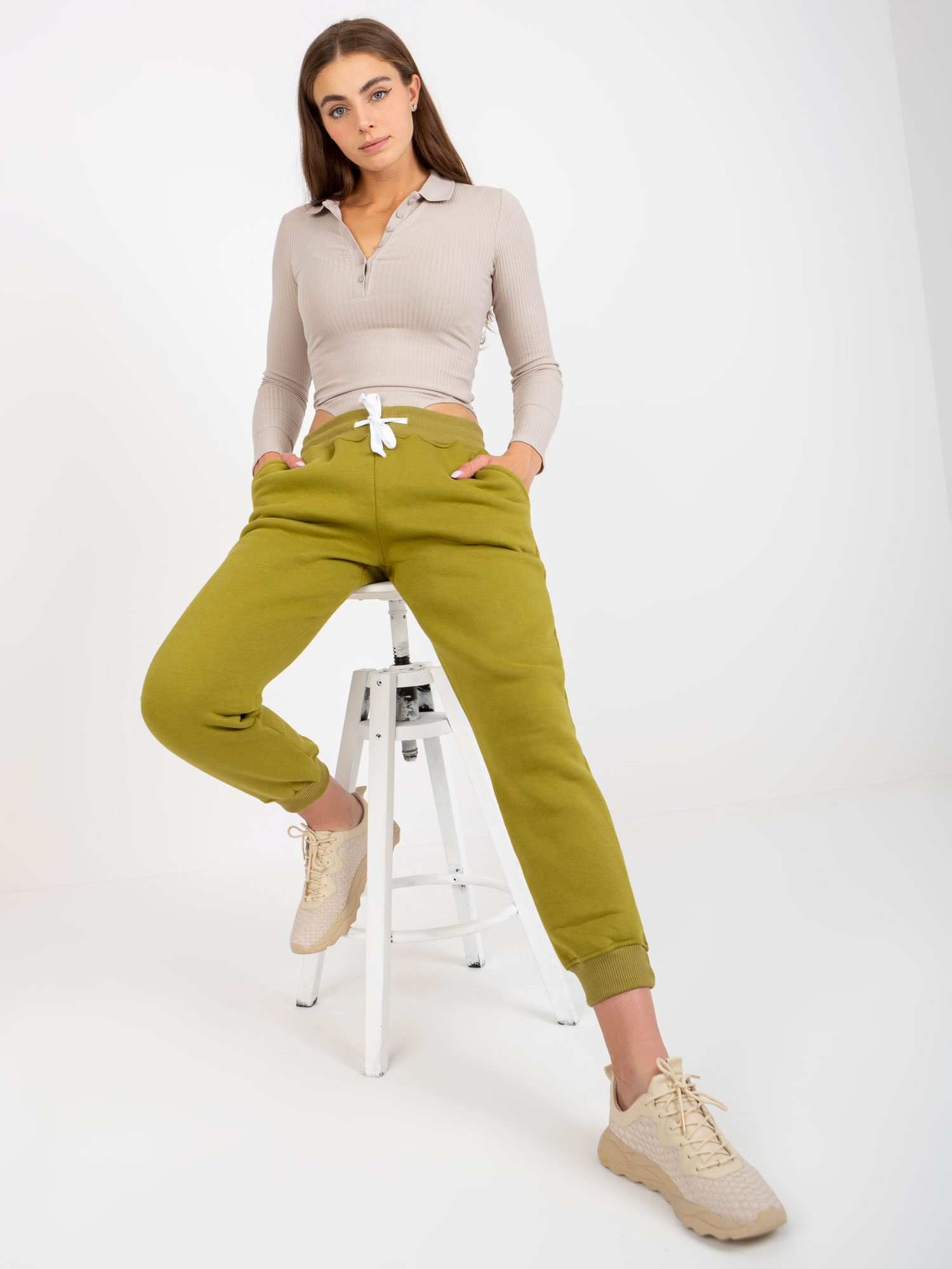 Trousers-FA-DR-8129.49P-olive