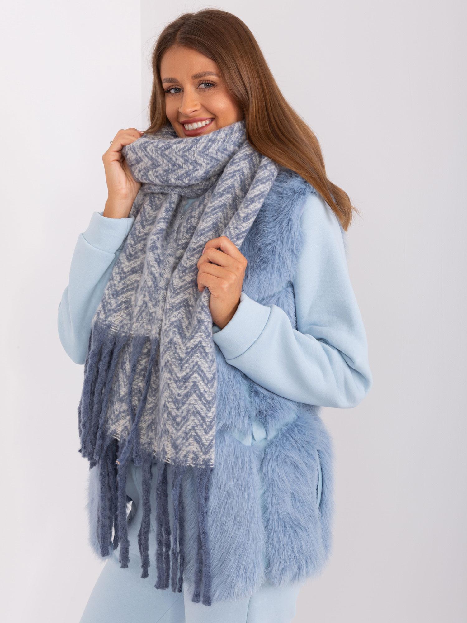 Scarf-AT-SZ-23125.75-white-blue