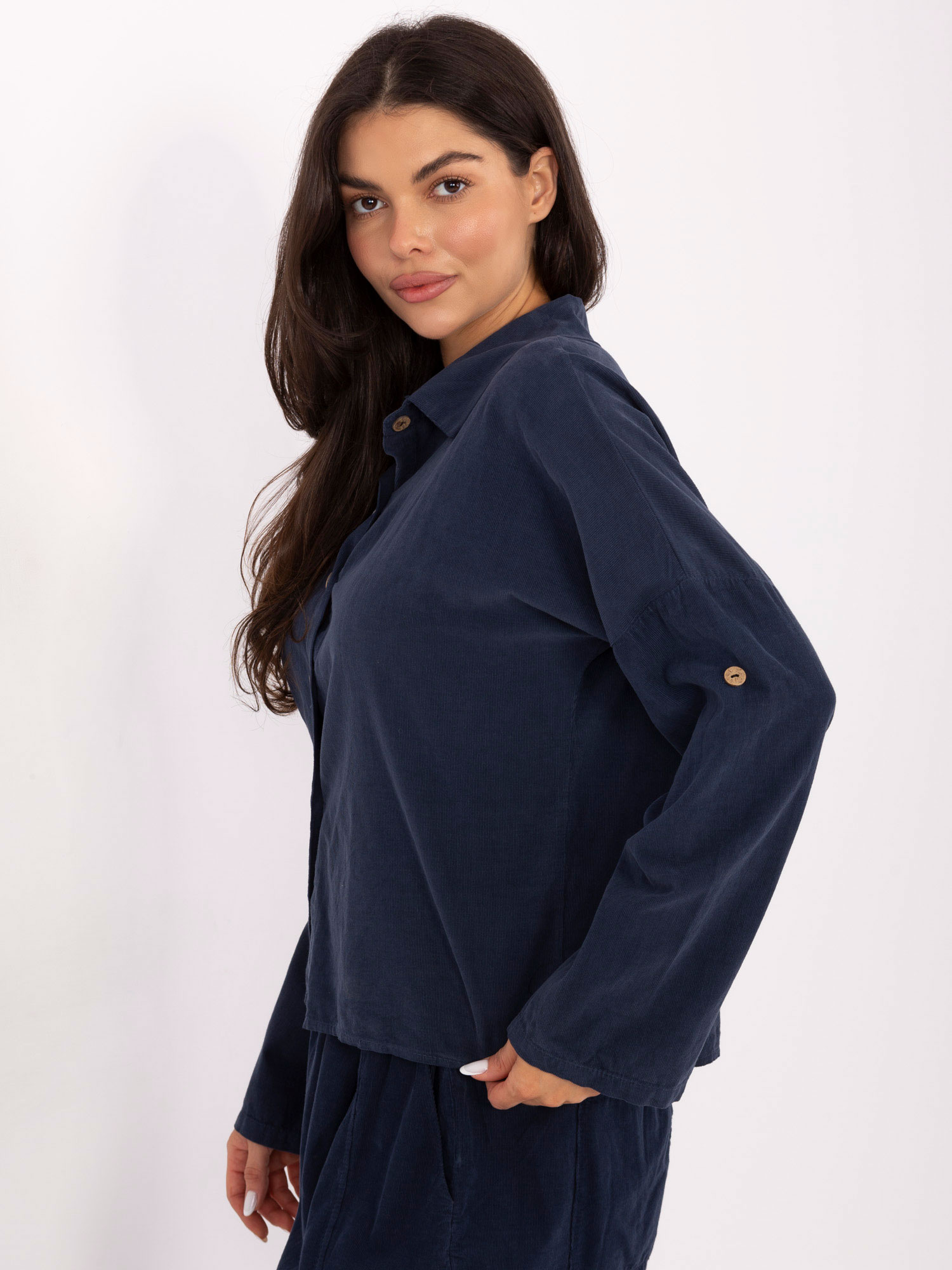 Tmavě modrá dámská košile