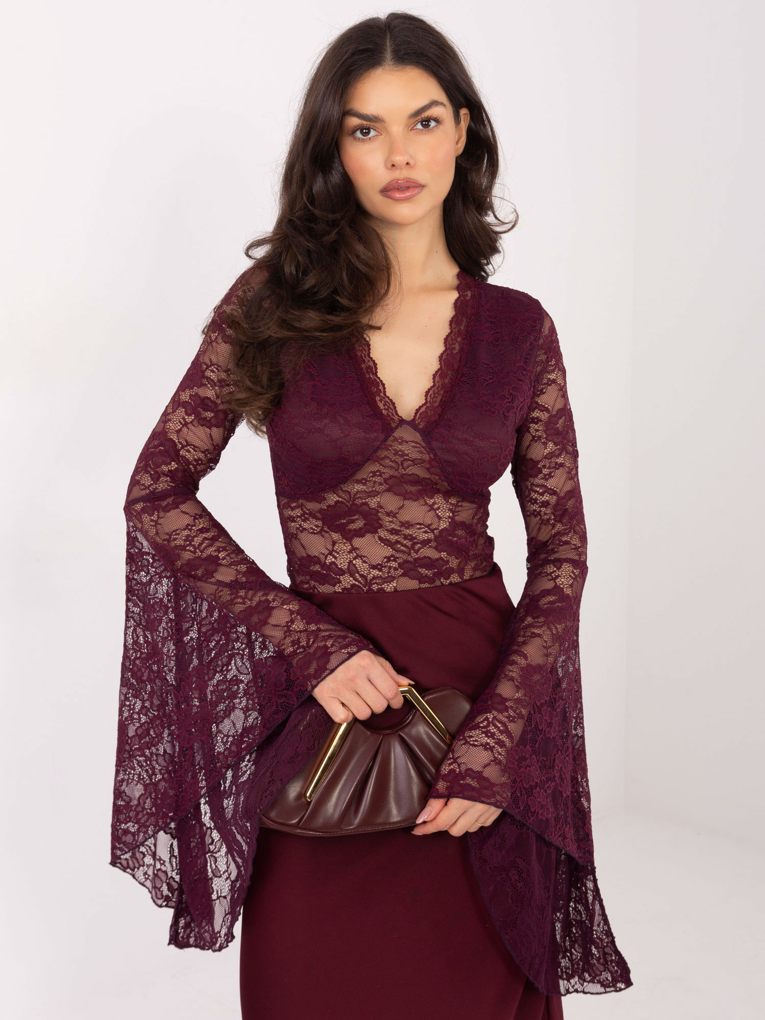 Čipkovaná blúzka v burgundy farbe