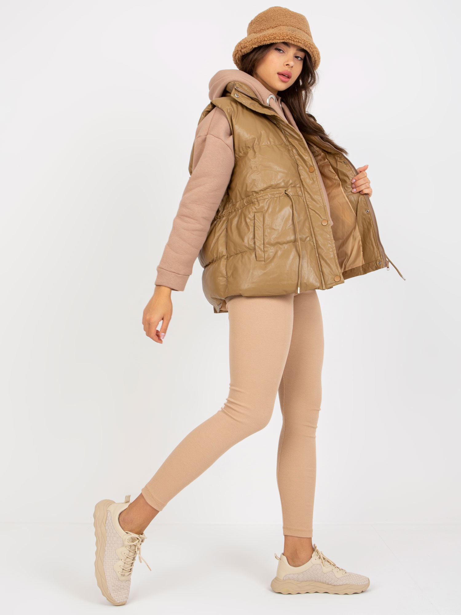 Vest-AI-KZ-MC364.94-camel