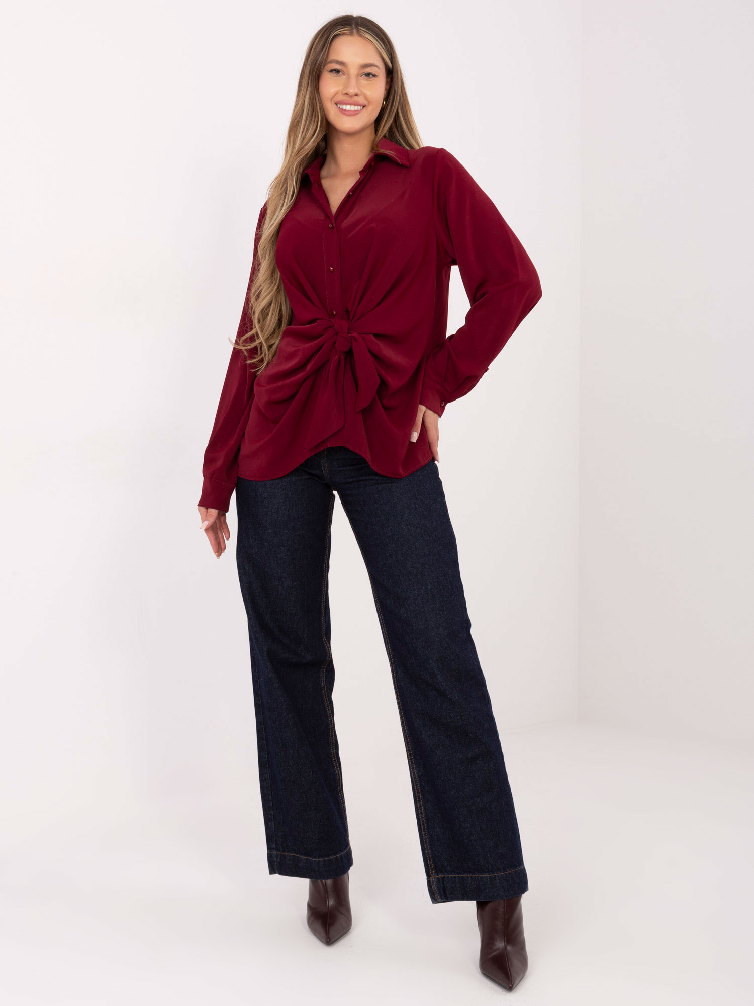 Bordová košile s uzlem