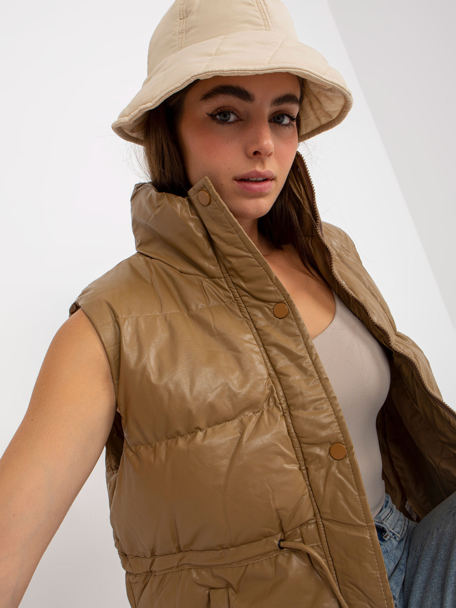 Vest-AI-KZ-MC364-1.14-camel