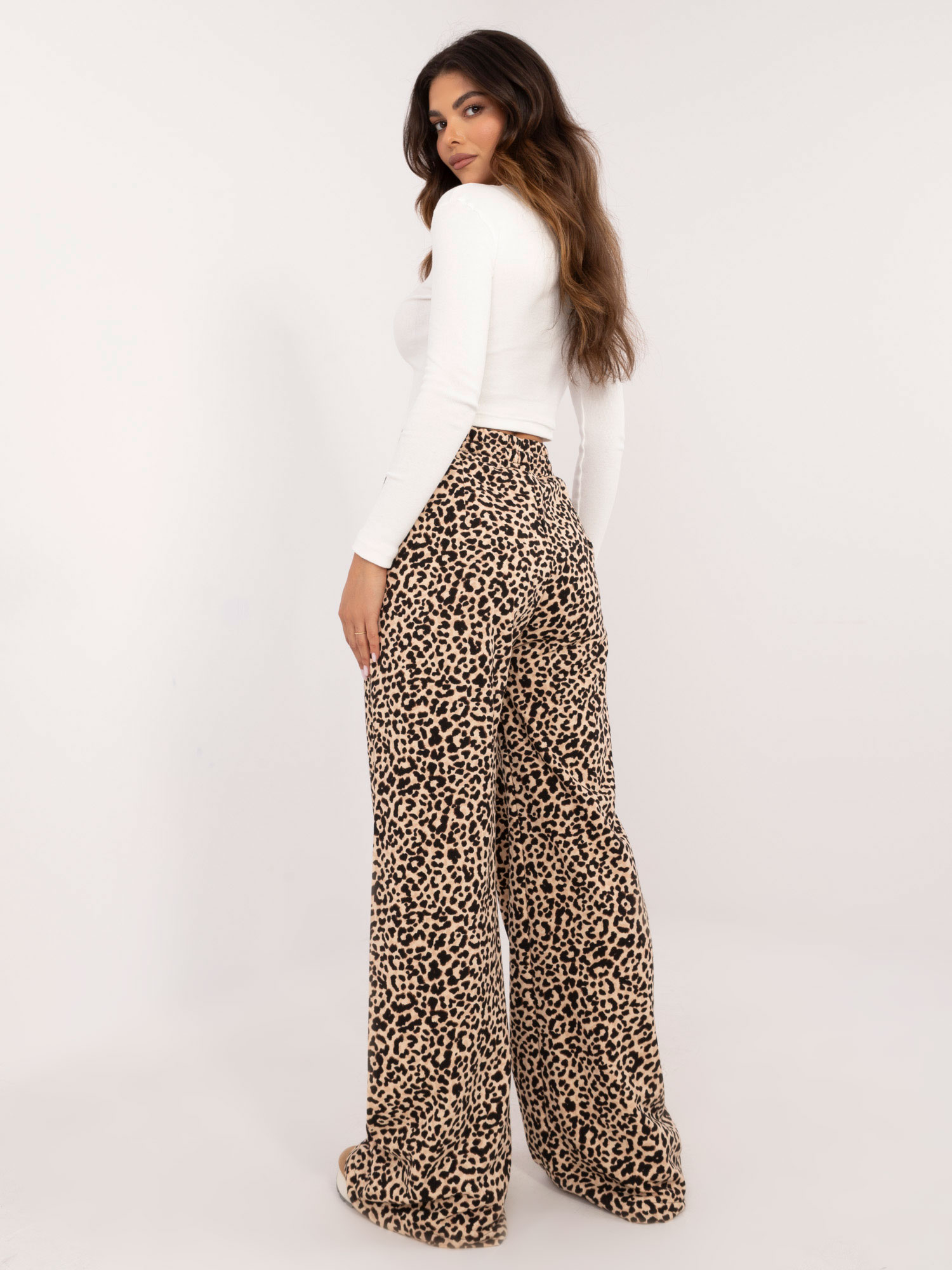 Set-EM-KMPL-867-1.18-white-beige