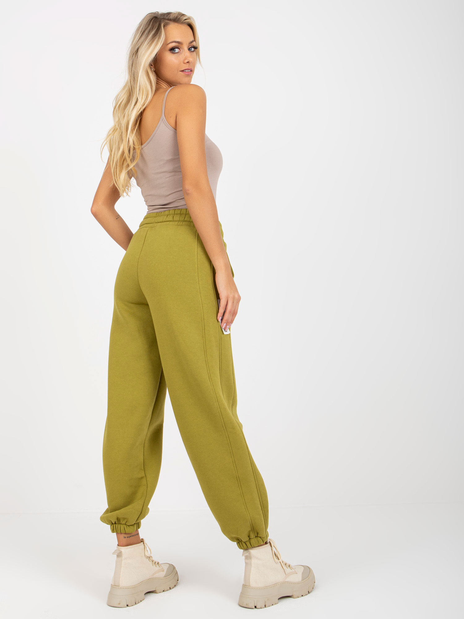 Sweatpants-FA-DR-8056.43P-olive