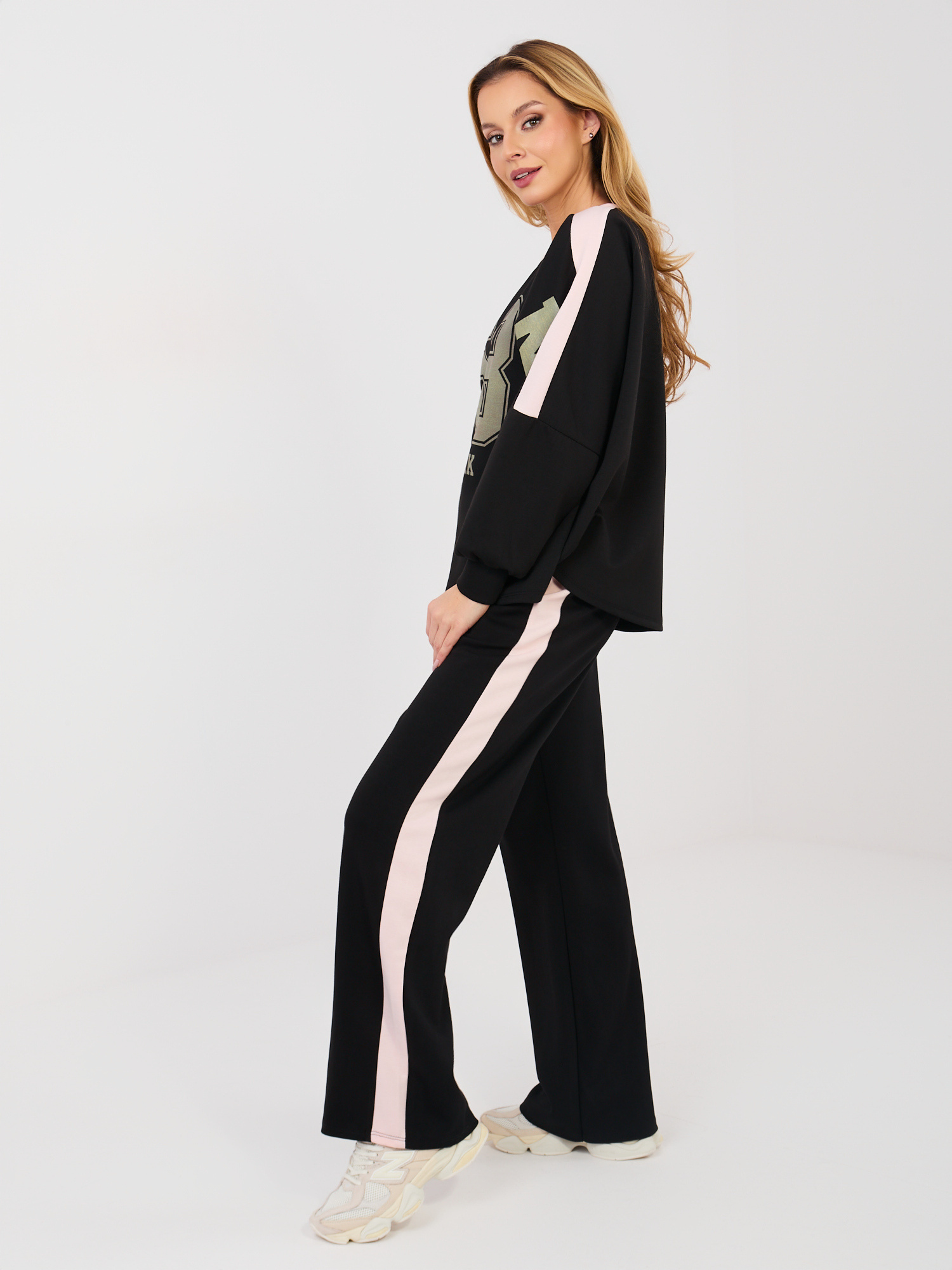 Черен джърси спортен панталон с райета