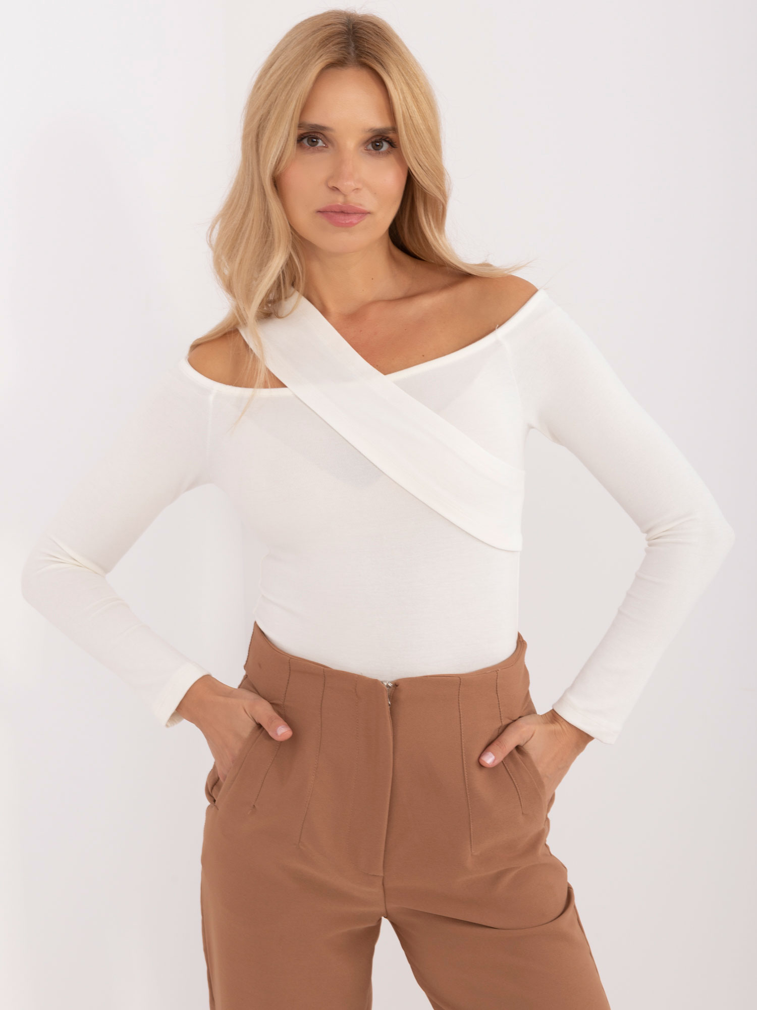 Blouse-FN-BZ-4658.34-ecru