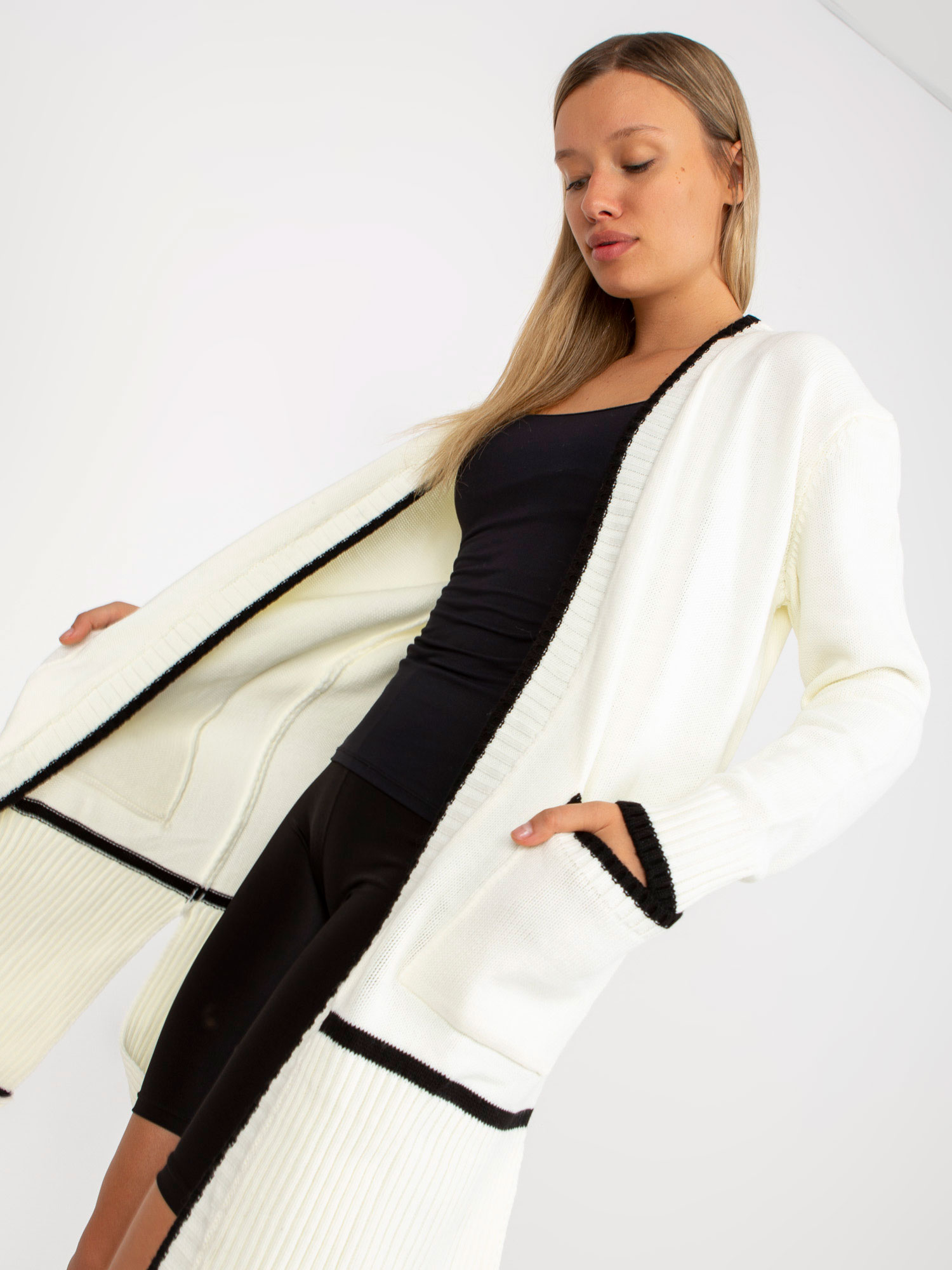 Sweater-LC-SW-0340.42P-White-Black