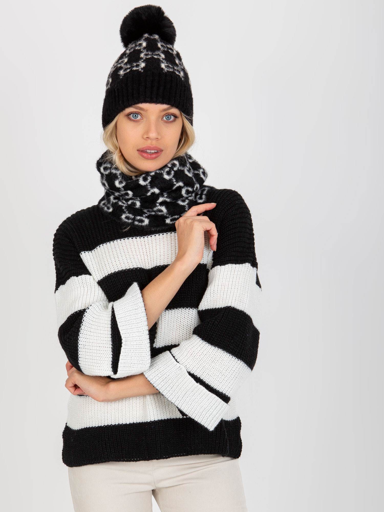 Scarf-AT-KM-CM-333.33P-white-black