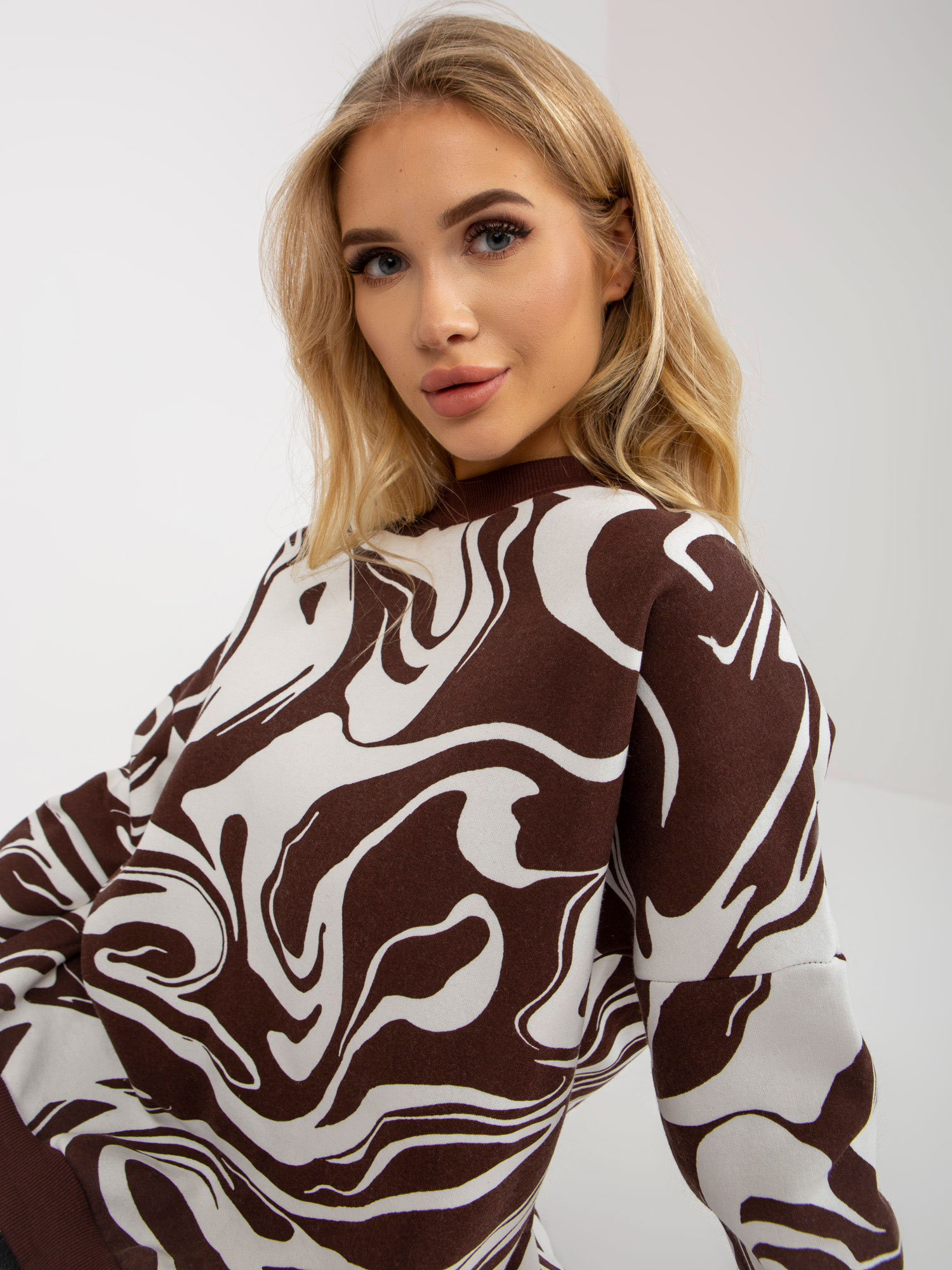 Sweatshirt-FA-BL-8293.37P-dark brown