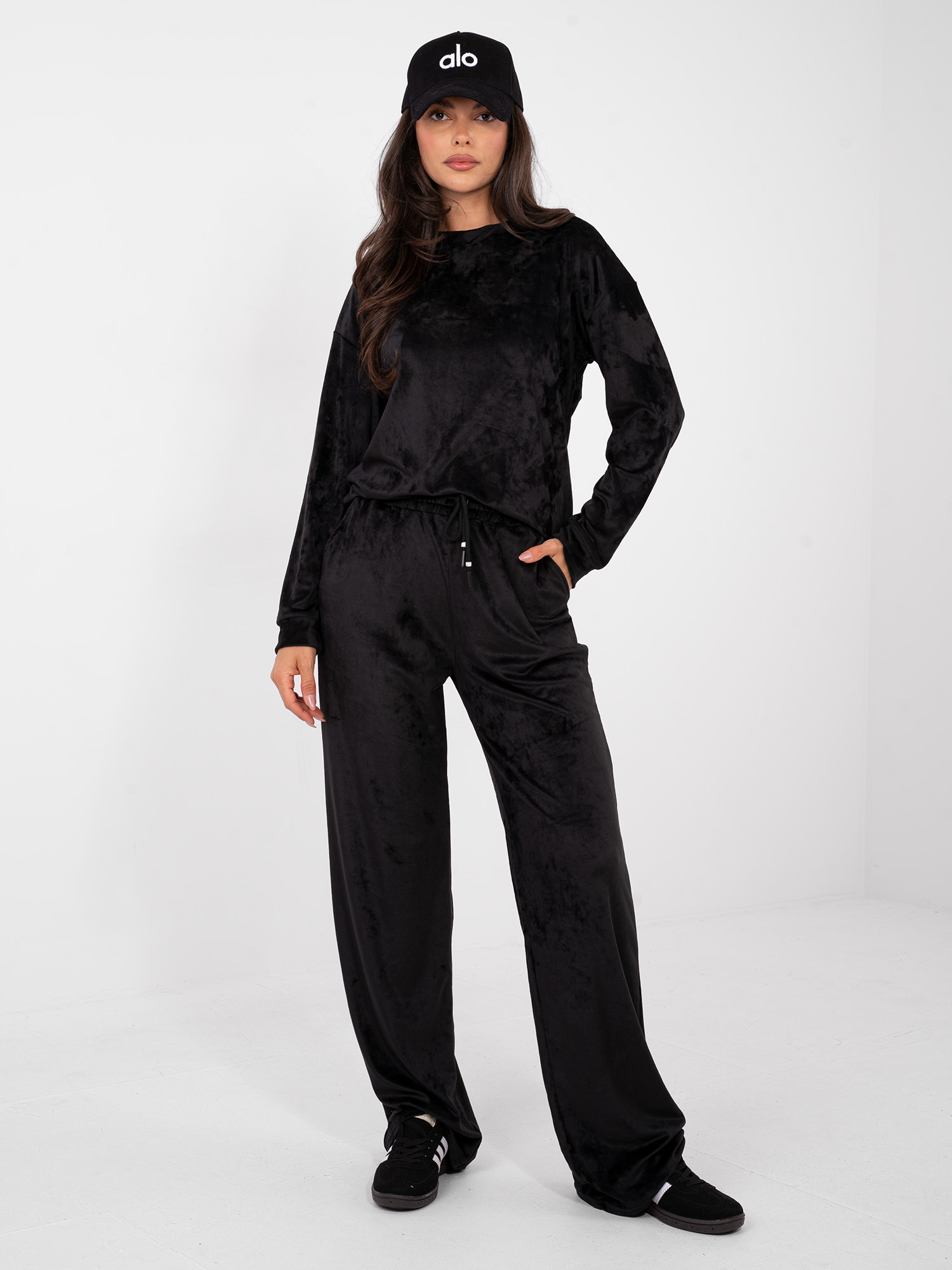 Černá tepláková souprava