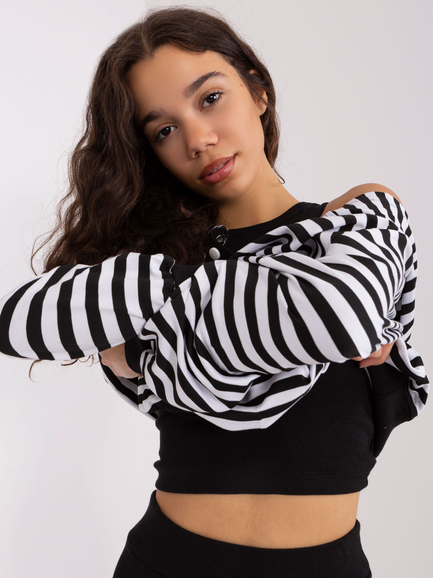 Set-EM-KMPL-828.14-black-white