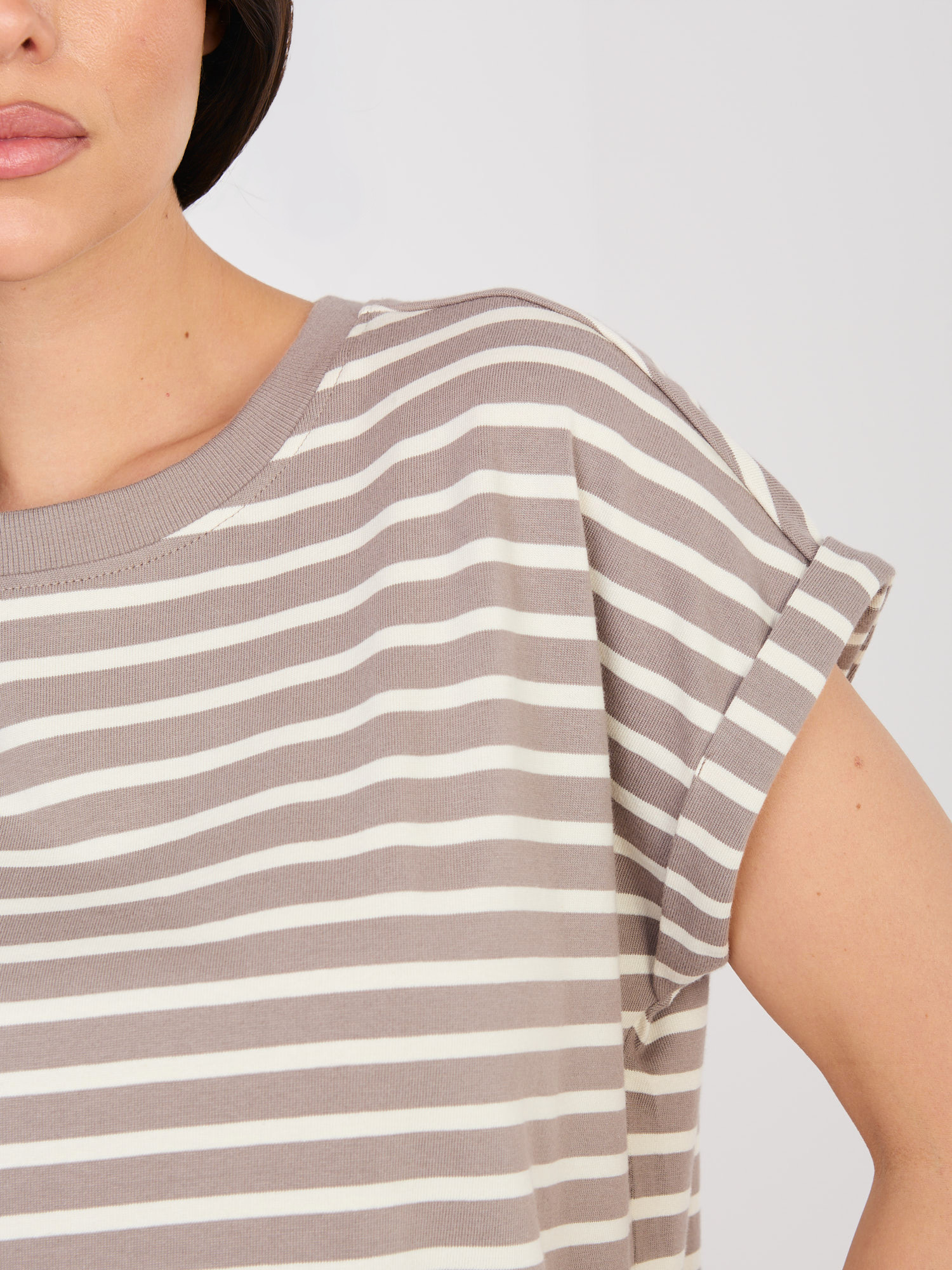 Дамска тениска с овърсайз райета