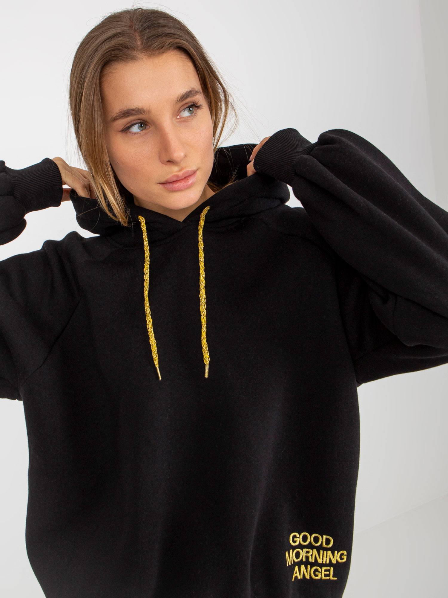 Sweatshirt-EM-BL-407.06-black-gold