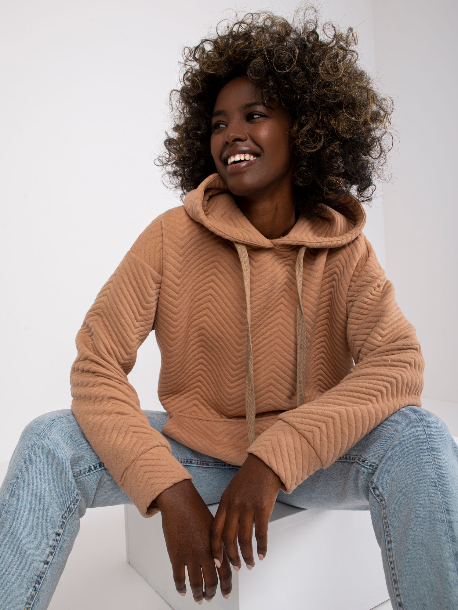 Sweatshirt-RV-BL-7487.66-camel