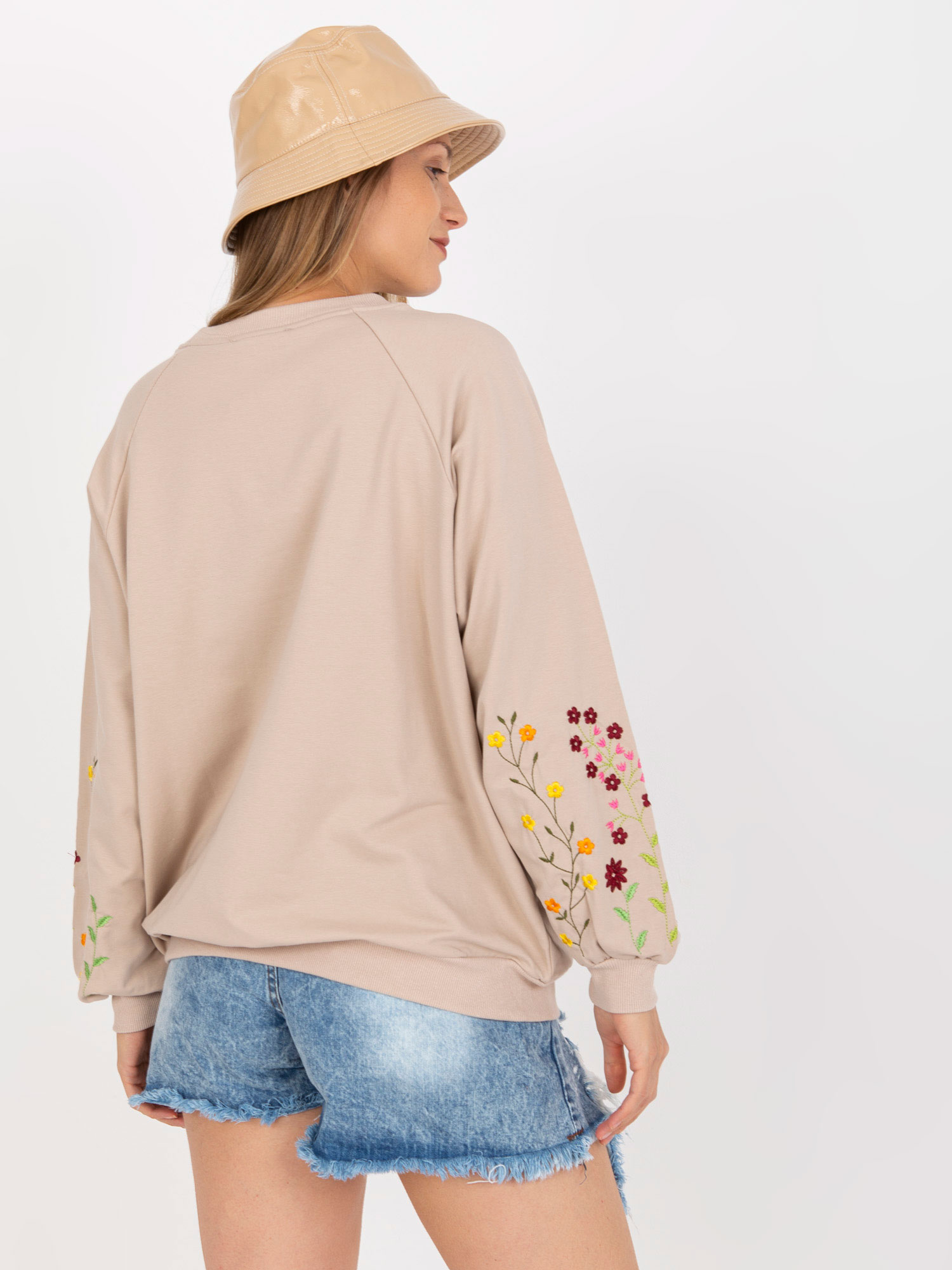 Sweatshirt-RV-BL-8061.97-beige