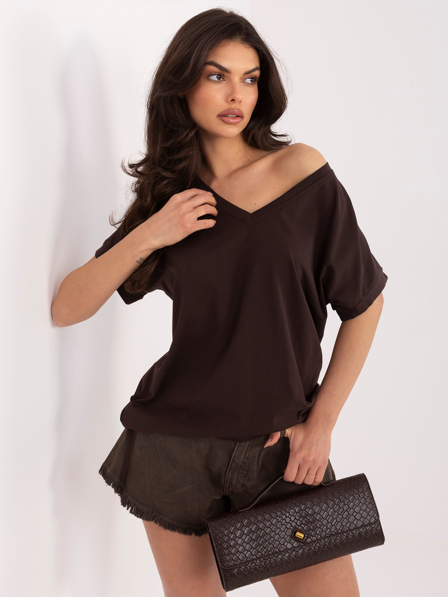 Тъмнокафява дамска блуза с голям размер