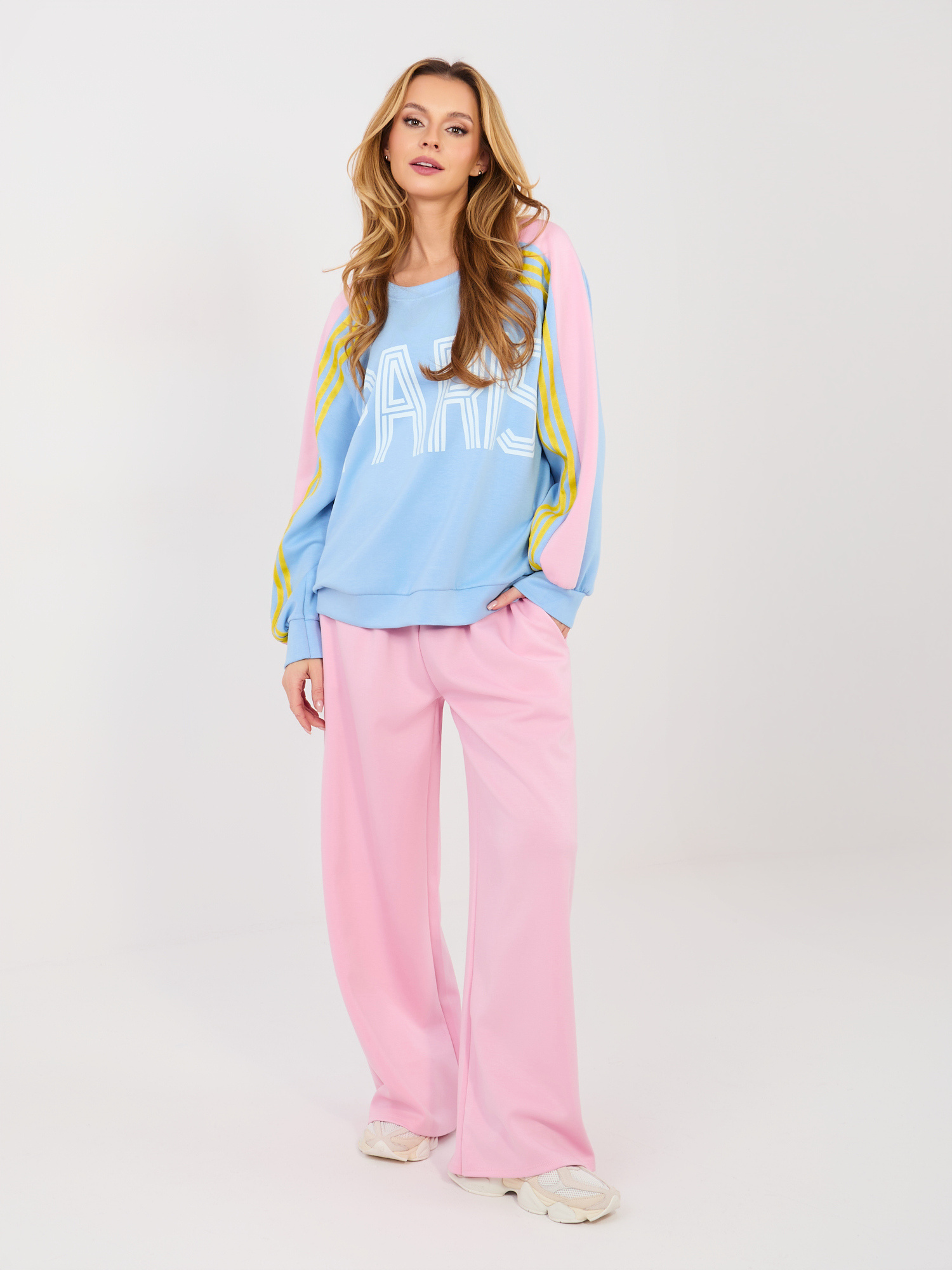 Barevný dámský set s mikinou