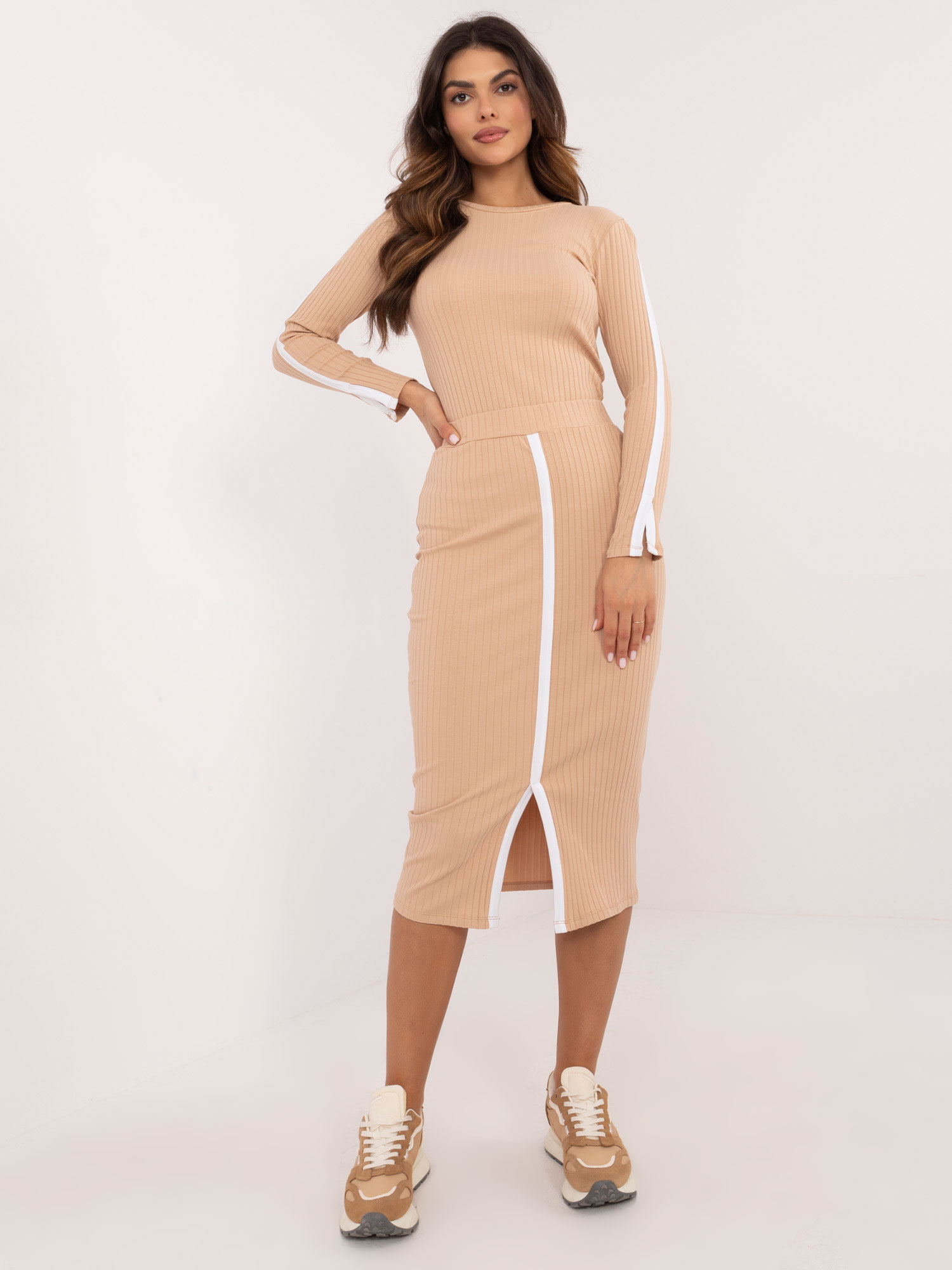 Set-RV-KMPL-A-182.01X-camel