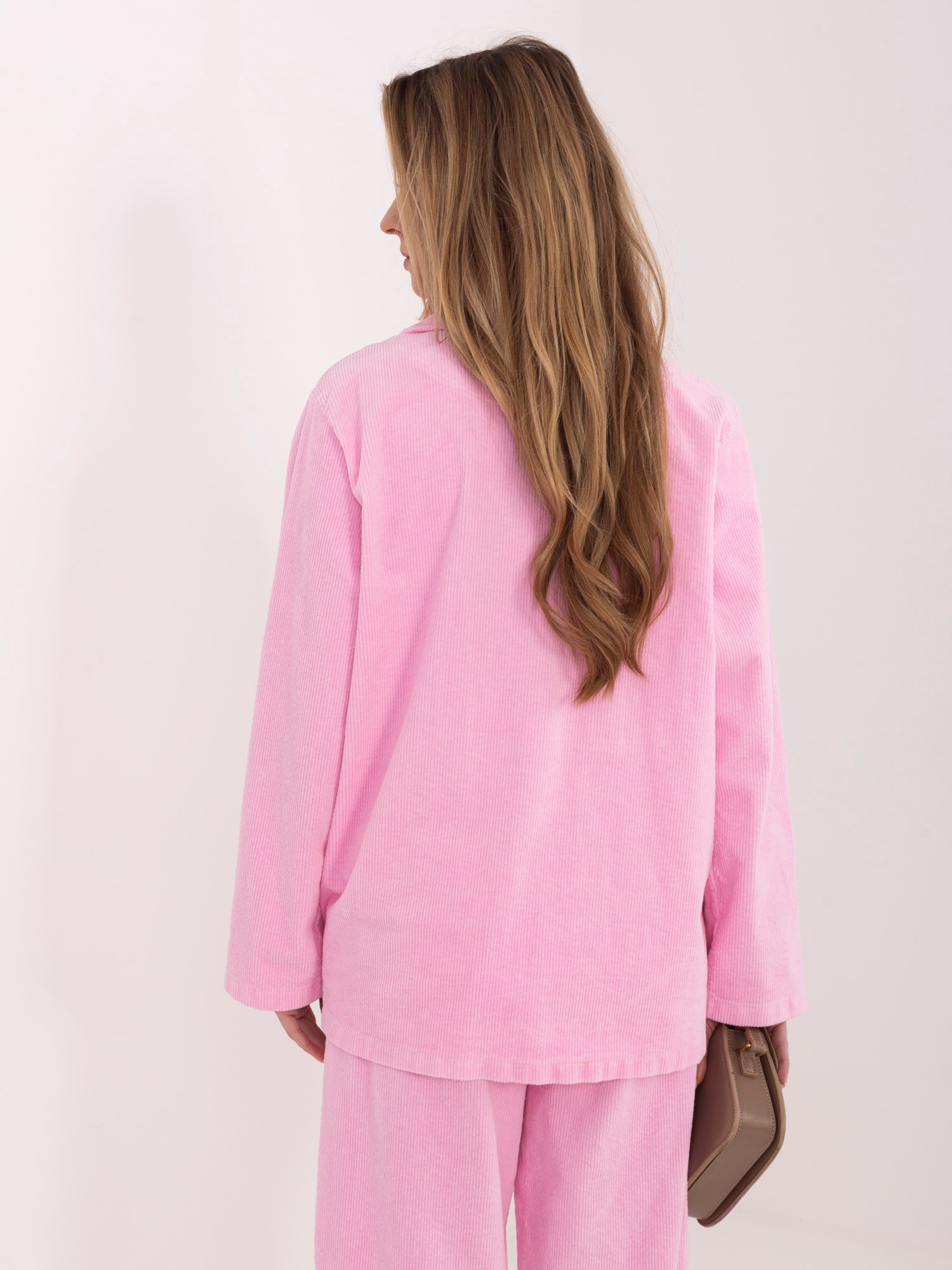 Пастелно розово кадифено яке с голям размер