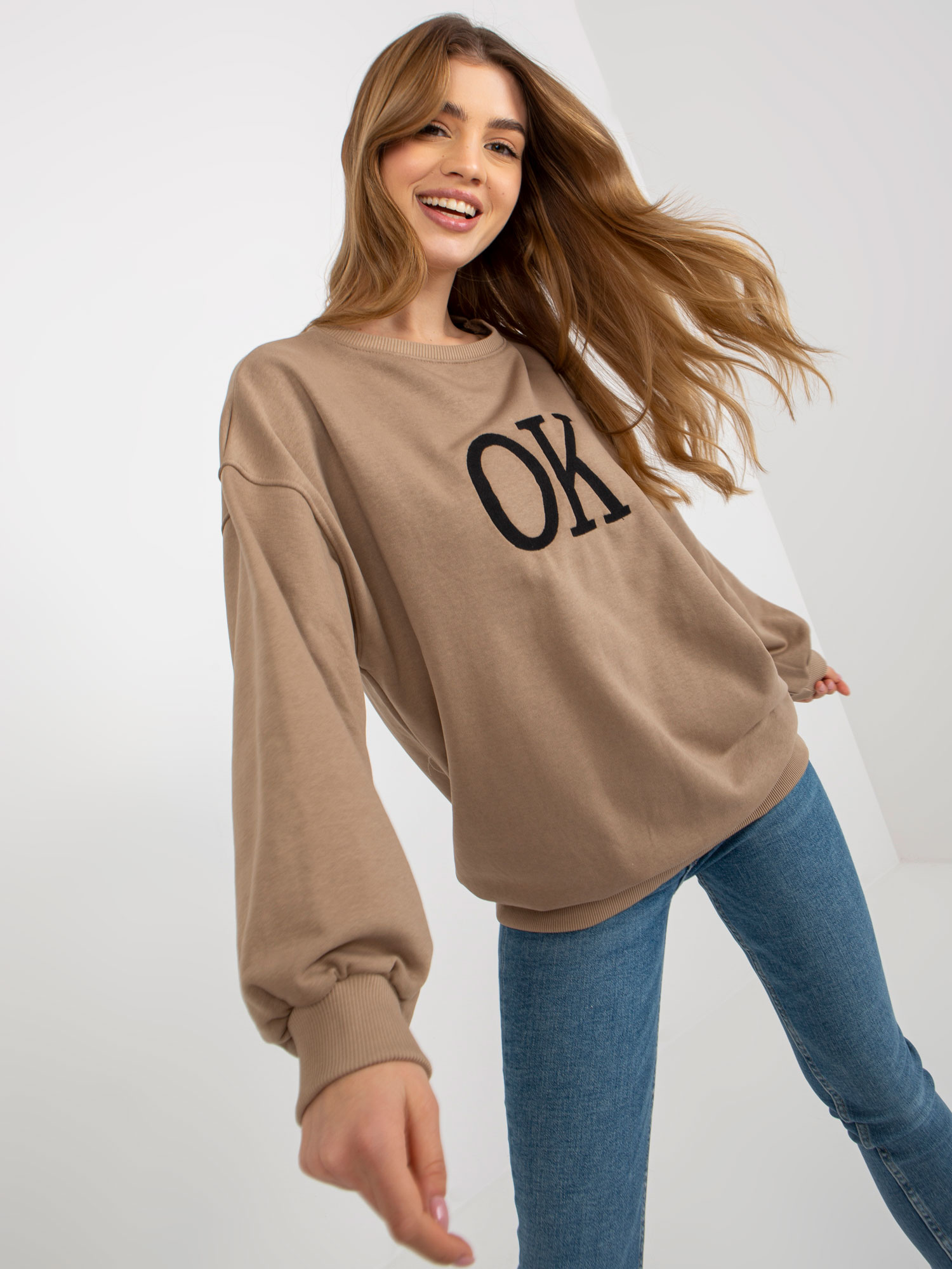Sweatshirt-EM-BL-ES-21-536.94-dark beige