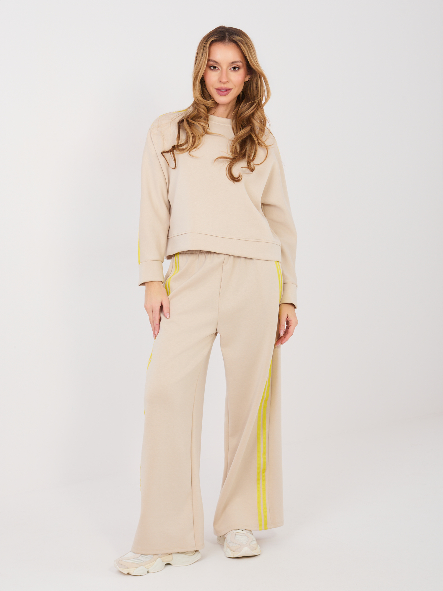 Bežový dámsky komplet