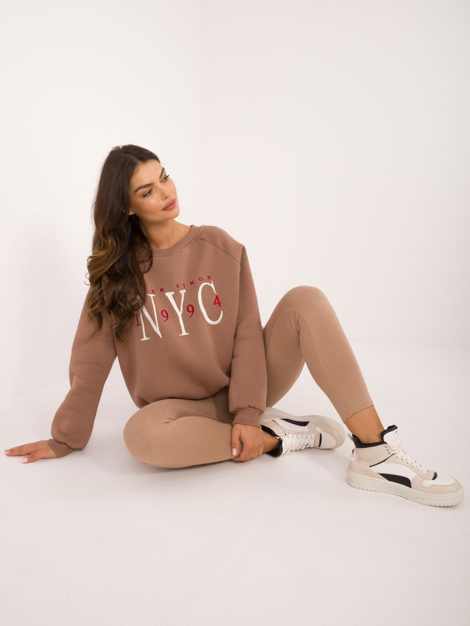 Sweatshirt-EM-BL-857.88-brown