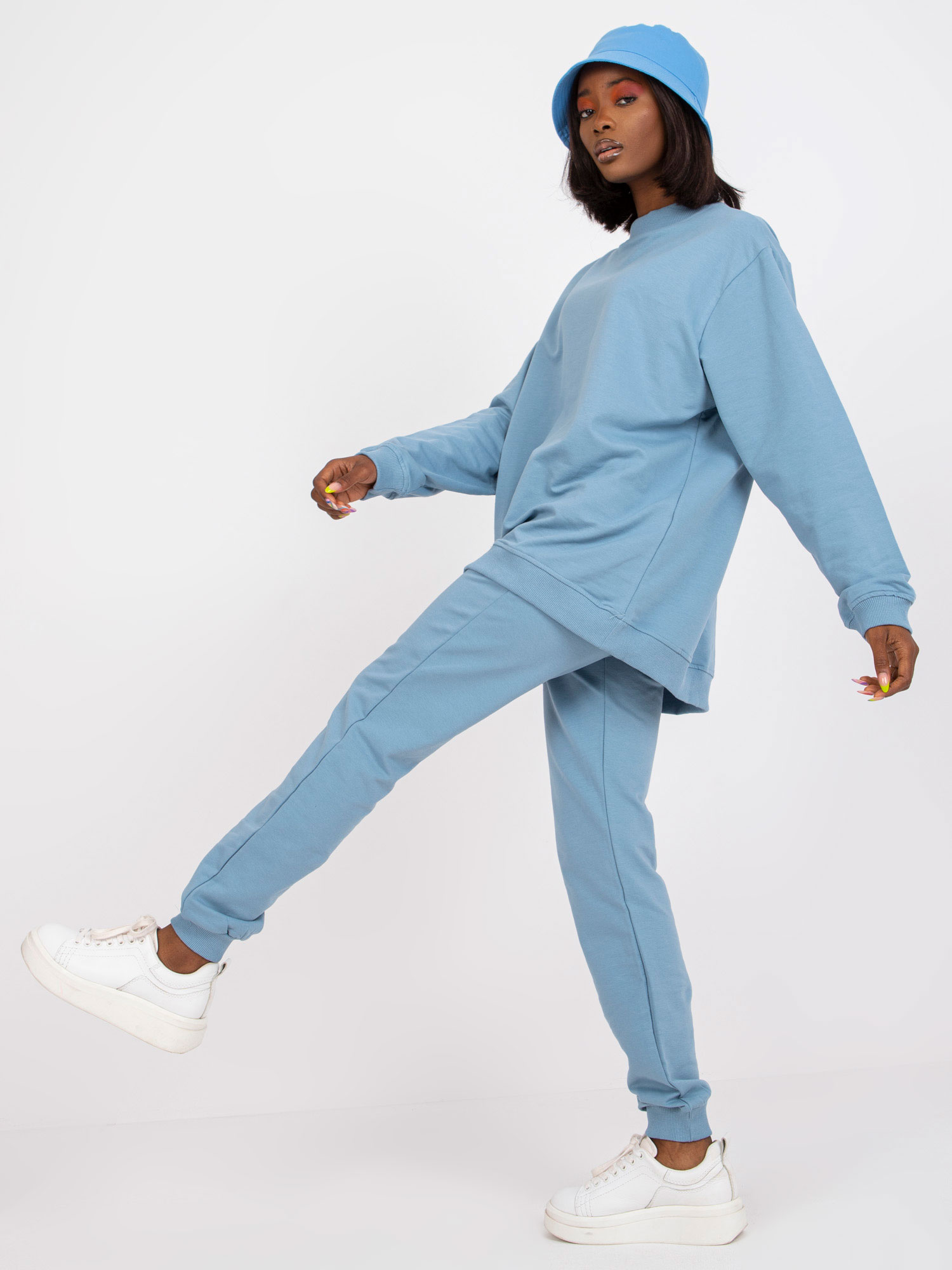 Sweatshirt-AP-BL-A-R001-light blue