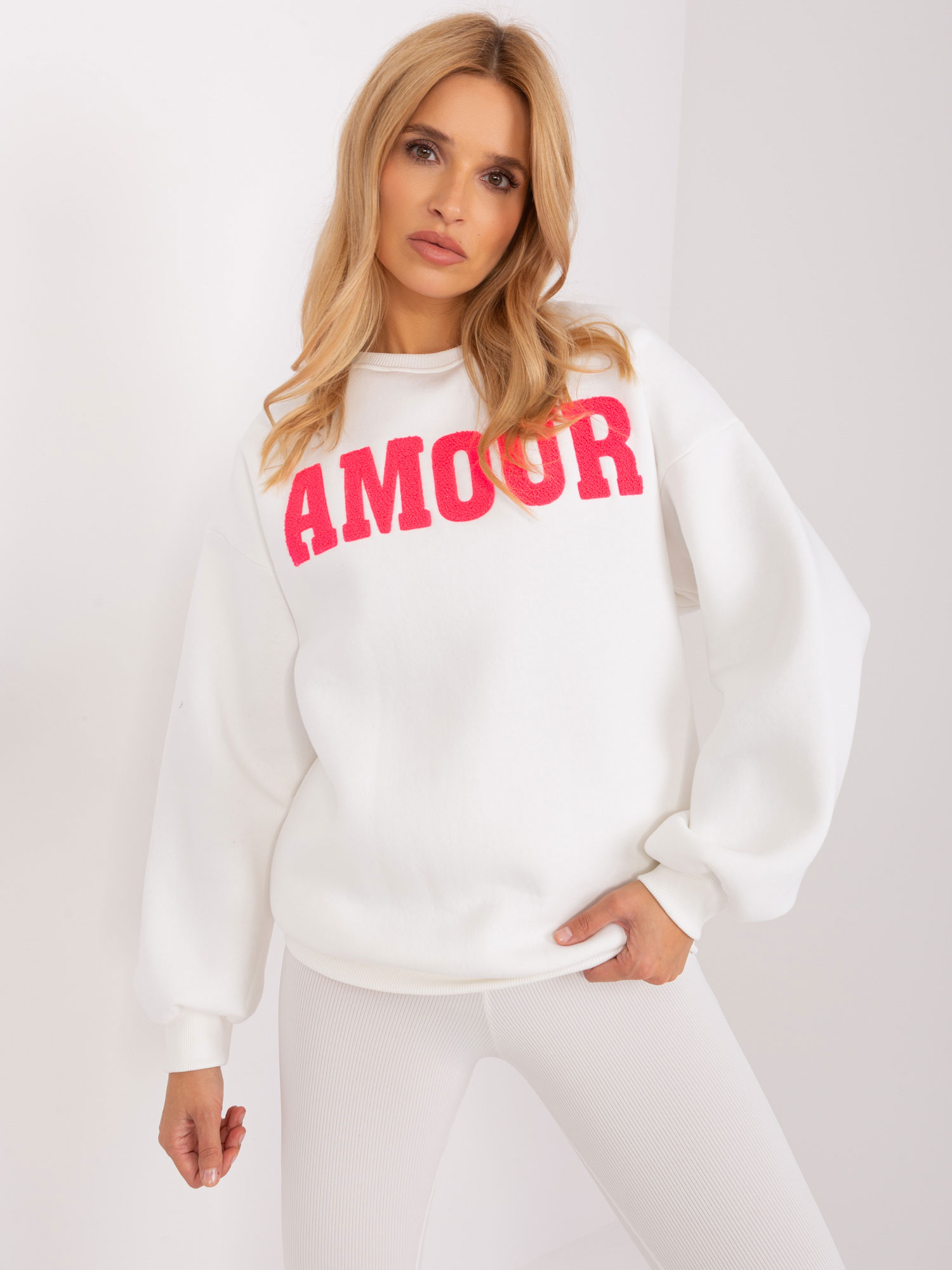 Sweatshirt-EM-BL-617-10.71-ecru