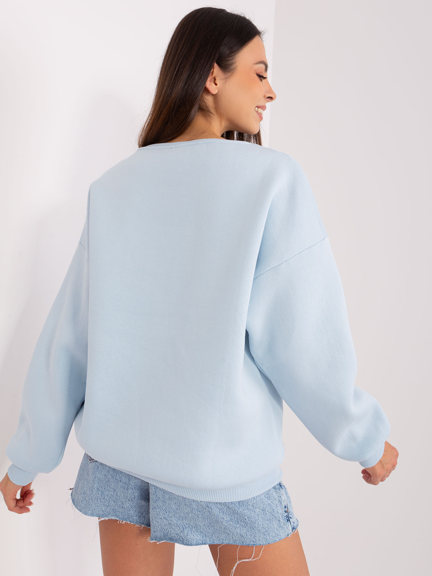 Sweatshirt-EM-BL-617-11.32-light blue