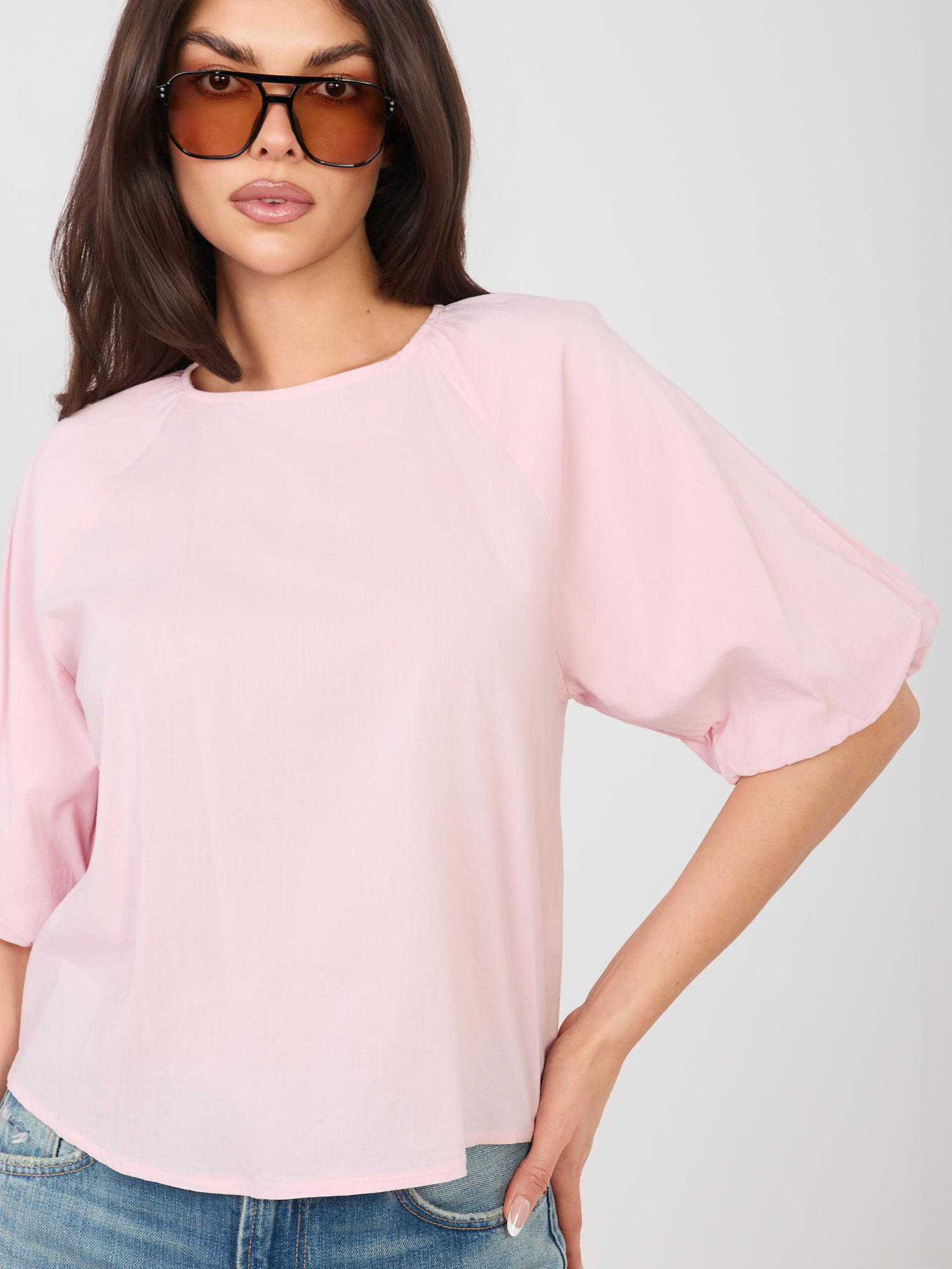 Дамска блуза в пастелно розово с бухнали ръкави