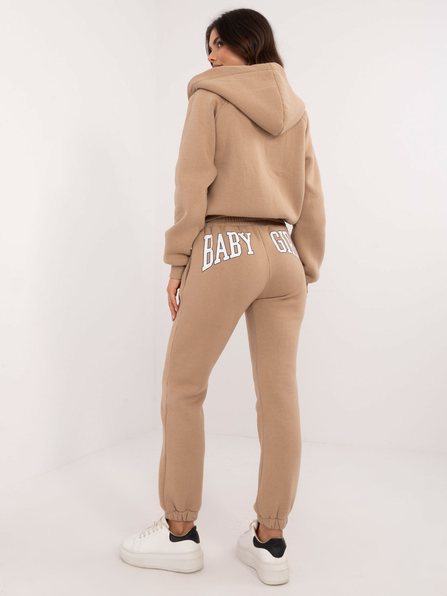 Set-EM-KMPL-862.27-dark beige