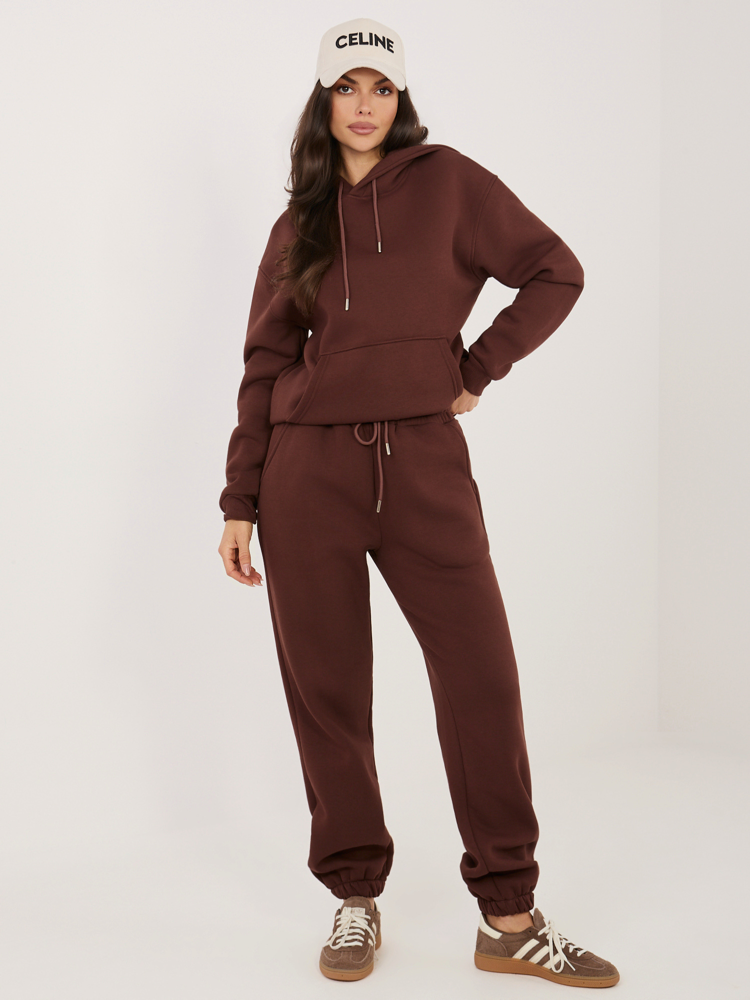 Дамски комплект в шоколадов цвят с джогър панталон