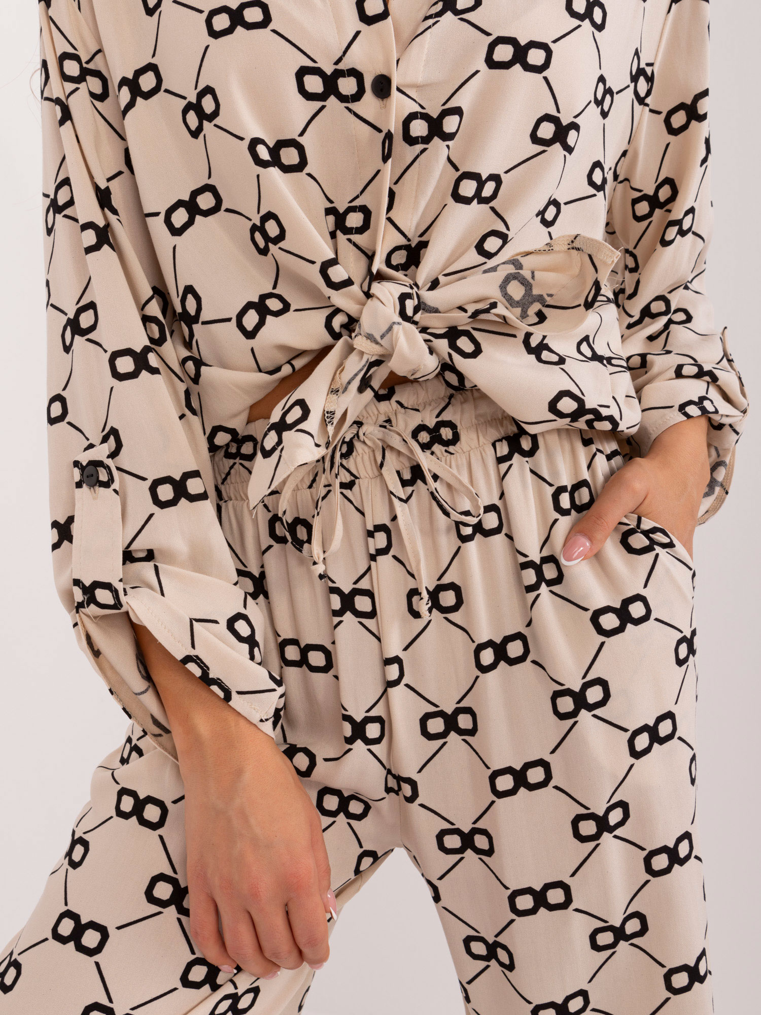 Set-LK-KMPL-509644-1.41X-light beige