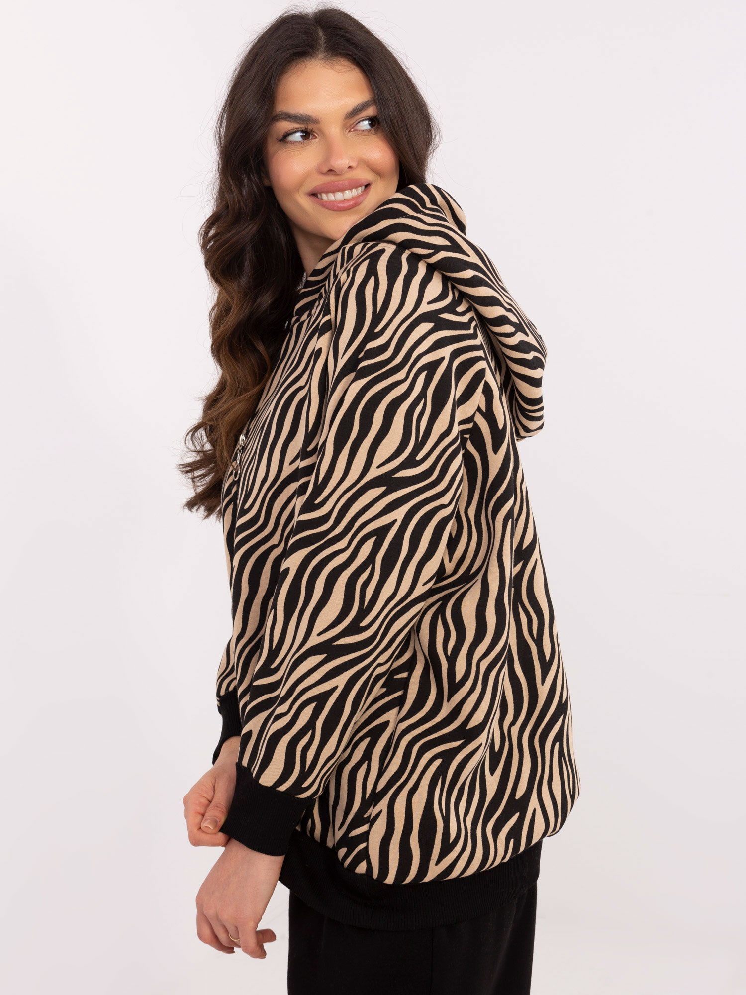 Sweatshirt-EM-BL-875.27-camel