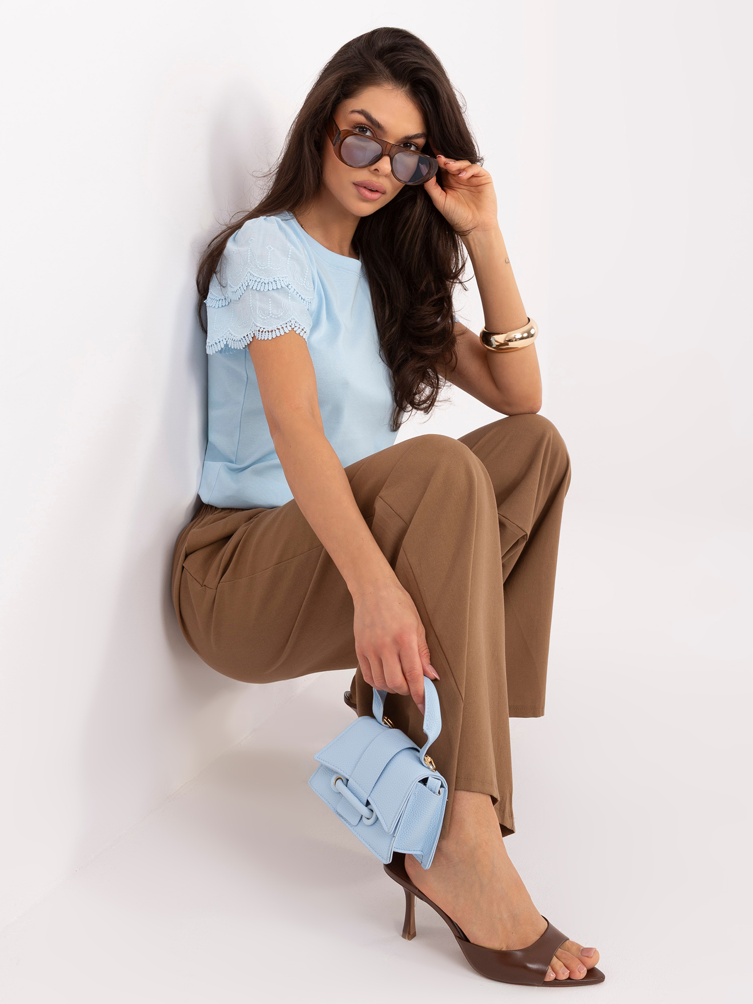 Bluză albastru deschis cu mâneci scurte